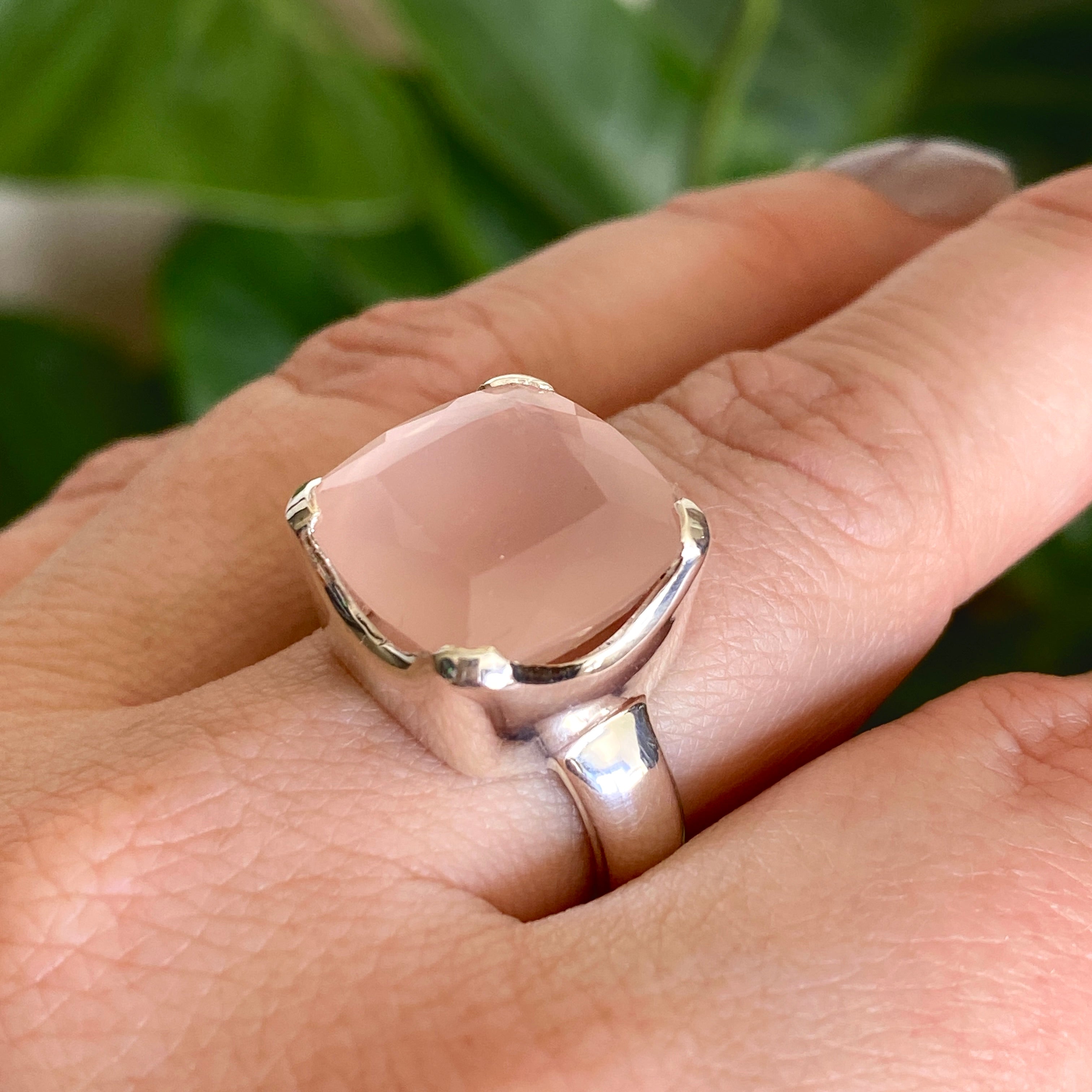 Rose Quartz Square Faceted Ring Size 8 KRGJ3320 - Elegant Healing Crystal Jewelry for Women, Perfect for Meditation, Yoga & Spiritual Gifts