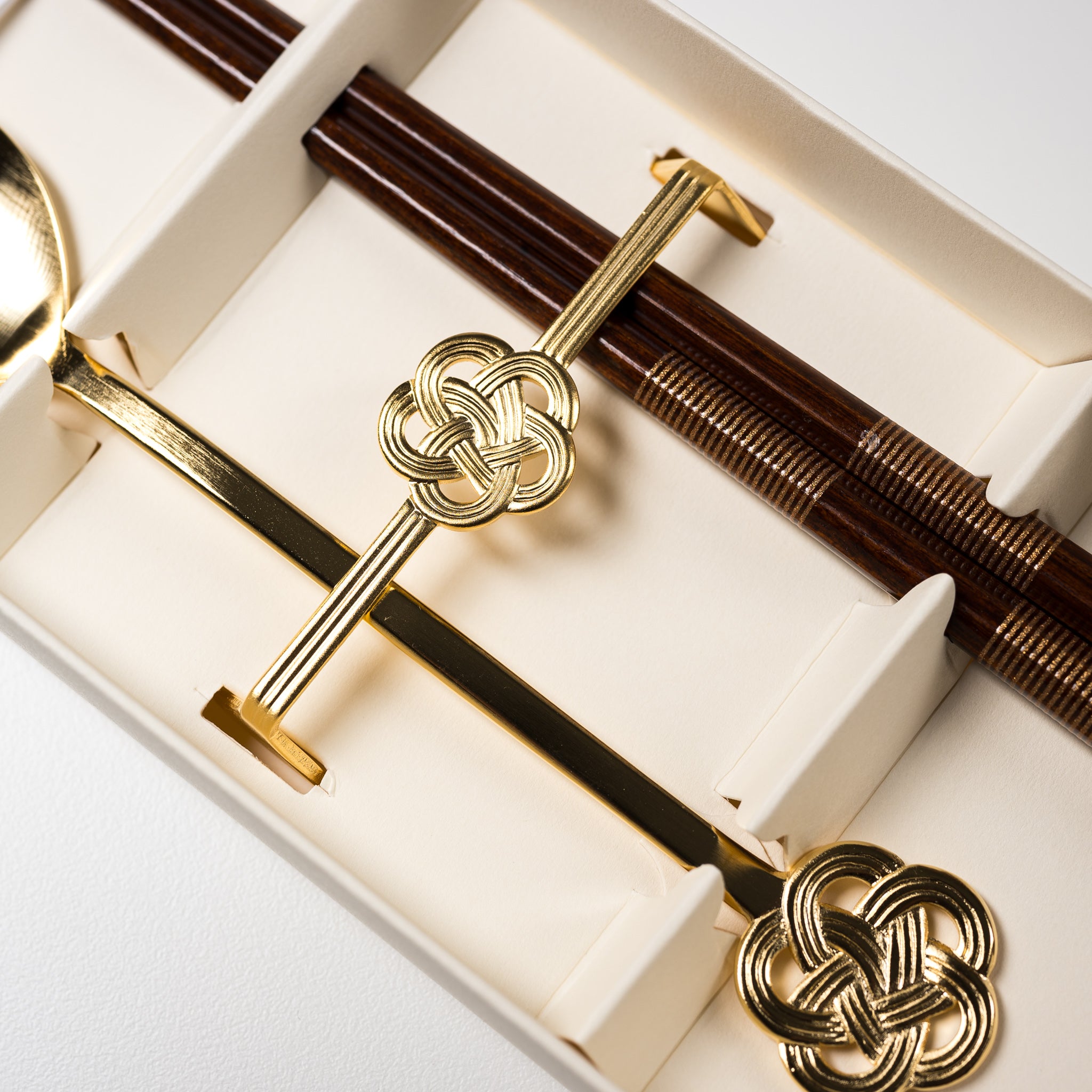 Premium Mizuhiki Japanese Chopsticks Gift Set - Elegant Gold Utensils for Sushi, Asian Dining & Special Occasions