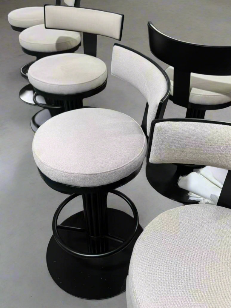 Oscar Swivel 26