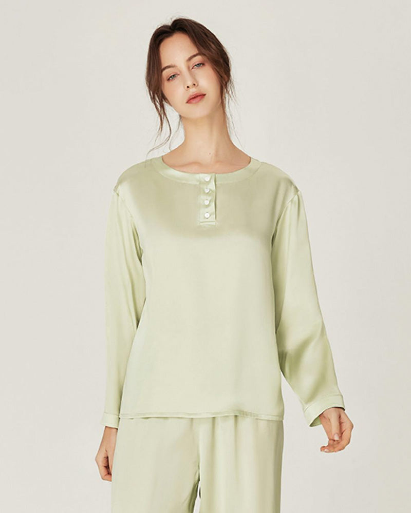 Silk Round Neck Pullover Pajamas Set for Women - Soft & Comfortable Sleepwear Lounge Set - Perfect for Sleeping, Relaxing at Home, and Traveling