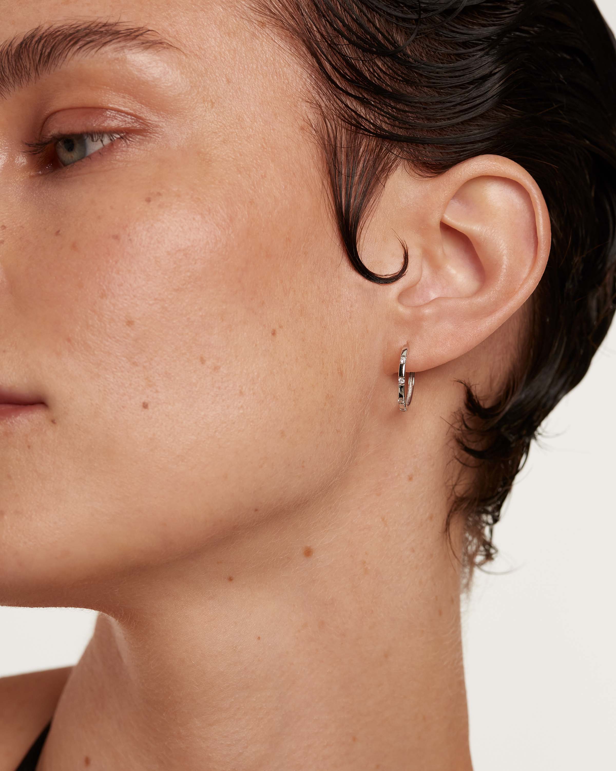 Elegant Diamond & White Gold Frosted Hoop Earrings for Women - Perfect for Parties, Weddings & Special Occasions