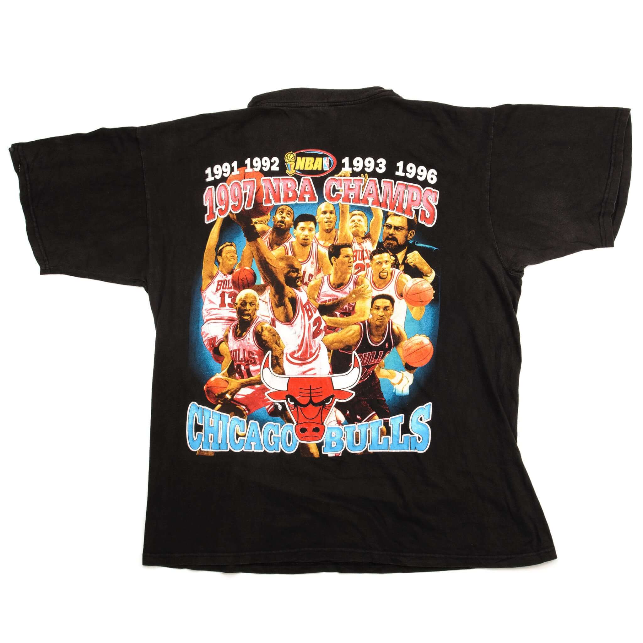 Vintage 1997 Chicago Bulls NBA Champions Bootleg Tee Shirt - Size Large - Retro Basketball Fan Gift & Streetwear Fashion