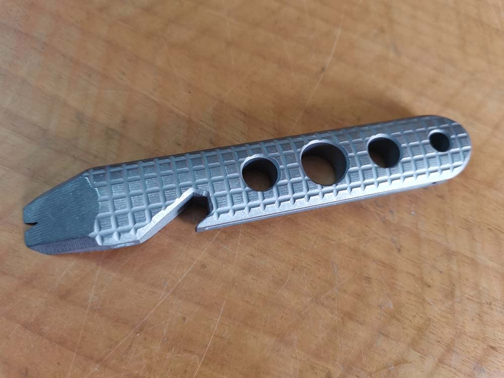 TwoSun TS-EDC11 Titanium Pry Bar - Full TC4 Titanium EDC Tool for Camping, Hiking & Survival Gear | Night Morning Design Outdoor Multi-Tool for Everyday Carry