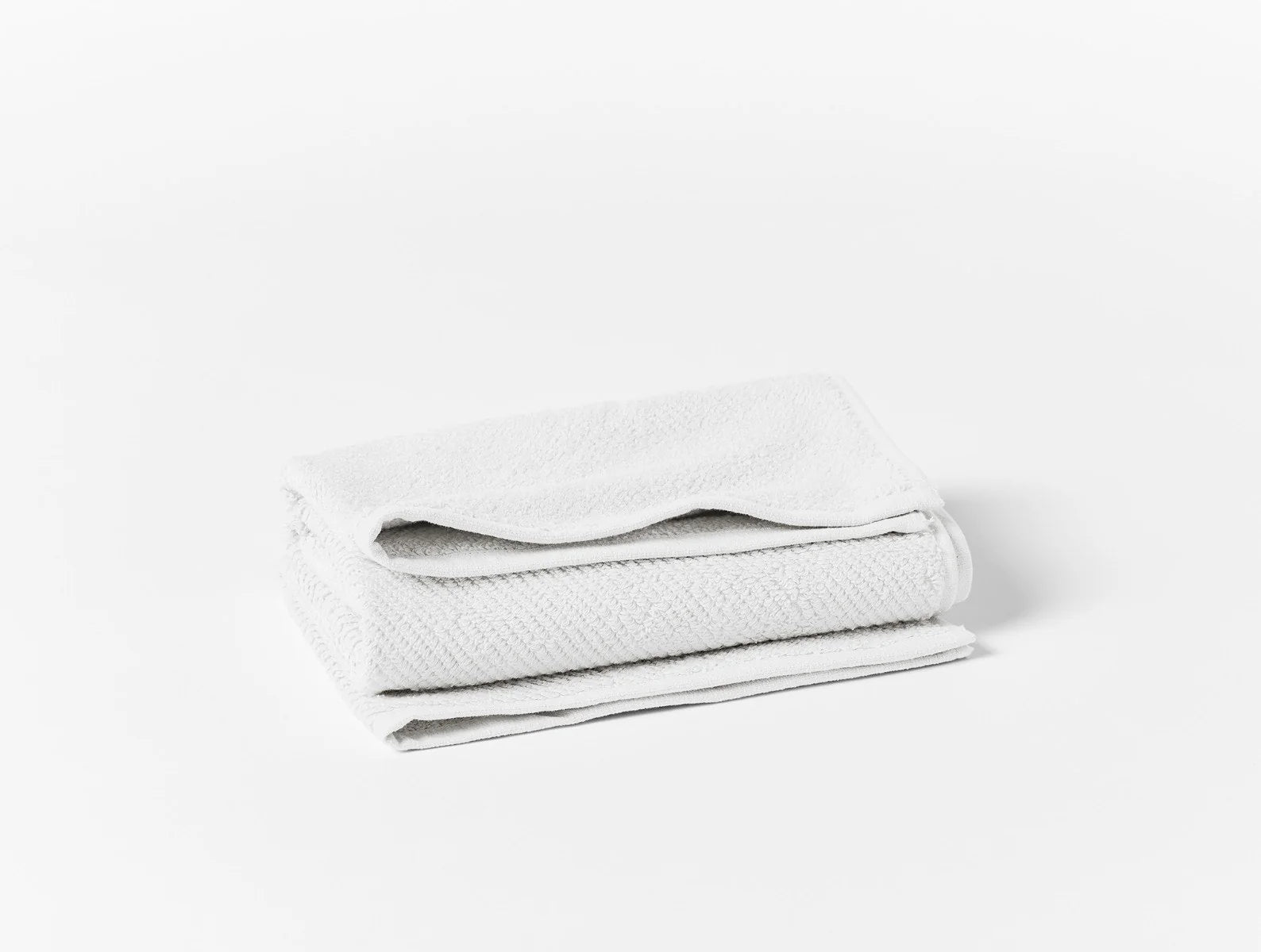 Organic Cotton Bath Towels & Mats - Lightweight, Eco-Friendly, Ultra Absorbent - Perfect for Spa, Bathroom, and Beach Use