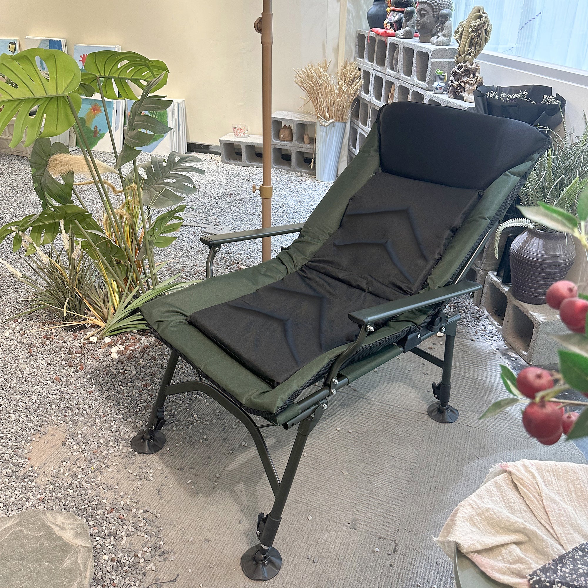 Portable Folding Reclining Camping Chair with Adjustable Backrest - Lightweight Outdoor Lounge Chair for Camping, Beach, Hiking, Fishing, Picnics & Backyard Relaxation (Green & Black)