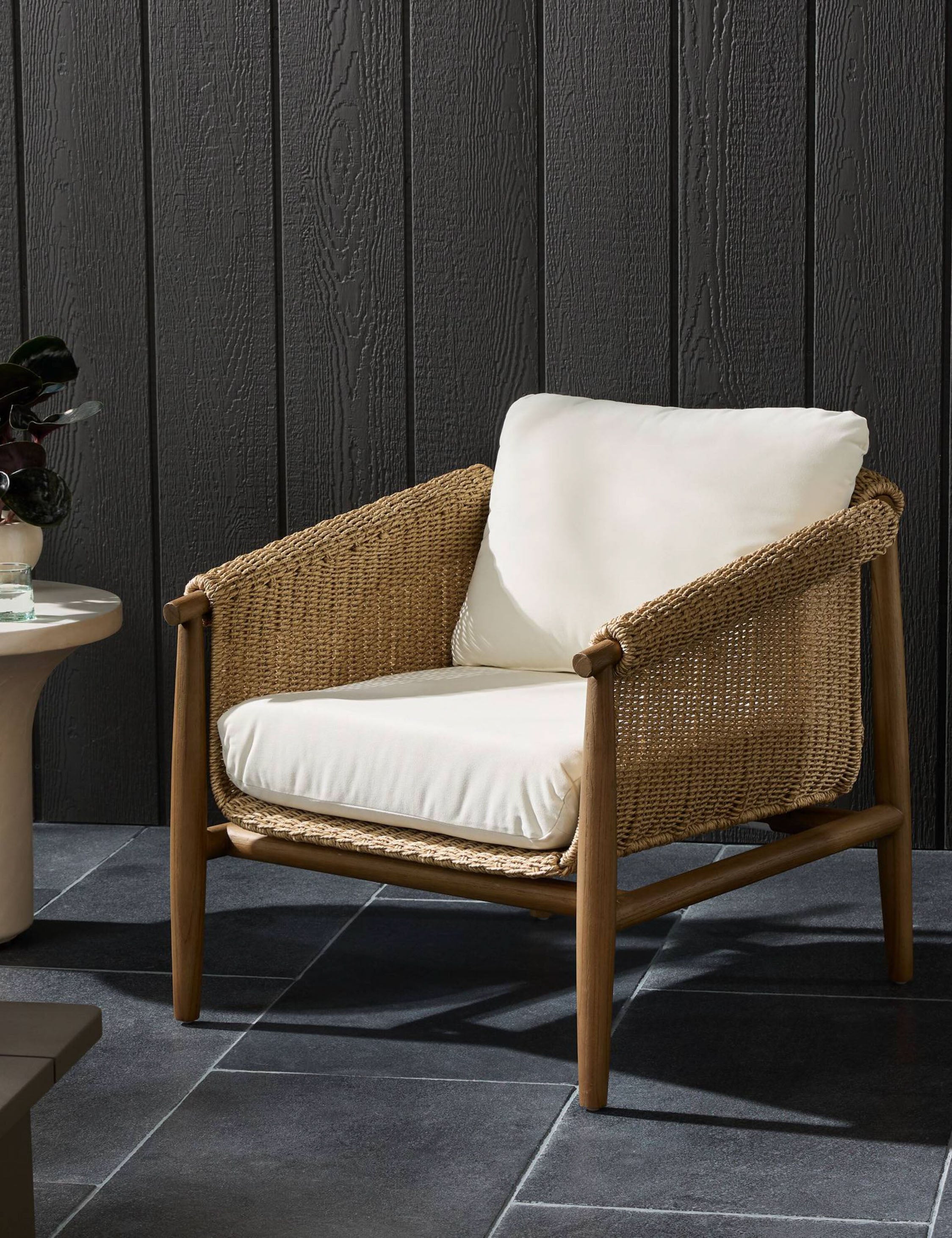 Cantrelle Outdoor Accent Chair - Weather-Resistant Patio Furniture for Garden, Poolside & Deck - Comfortable Lounge Chair for Relaxing Outdoors