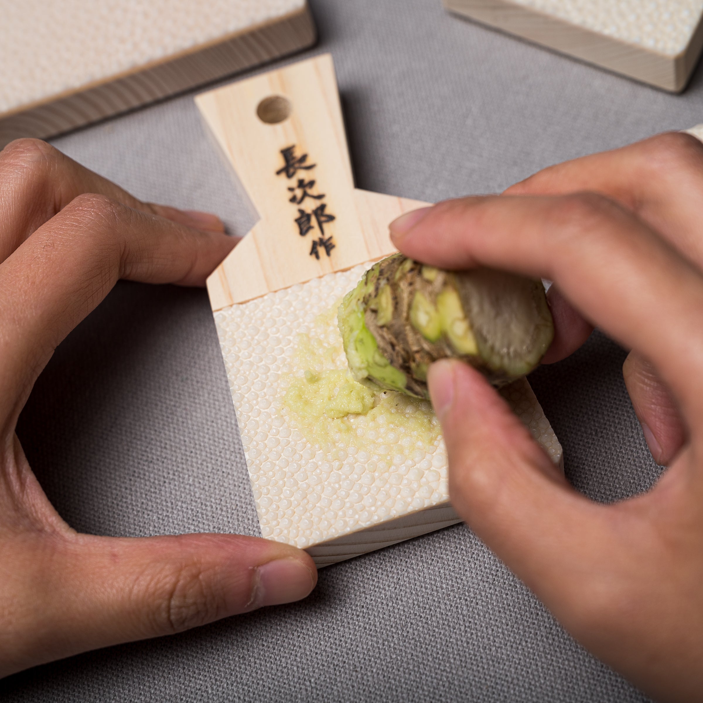 Premium Wasabi Grater Chojiro - 8cm Small Shark Skin Grater for Sushi, Sashimi & Japanese Cuisine - Perfect for Home Kitchens & Restaurants