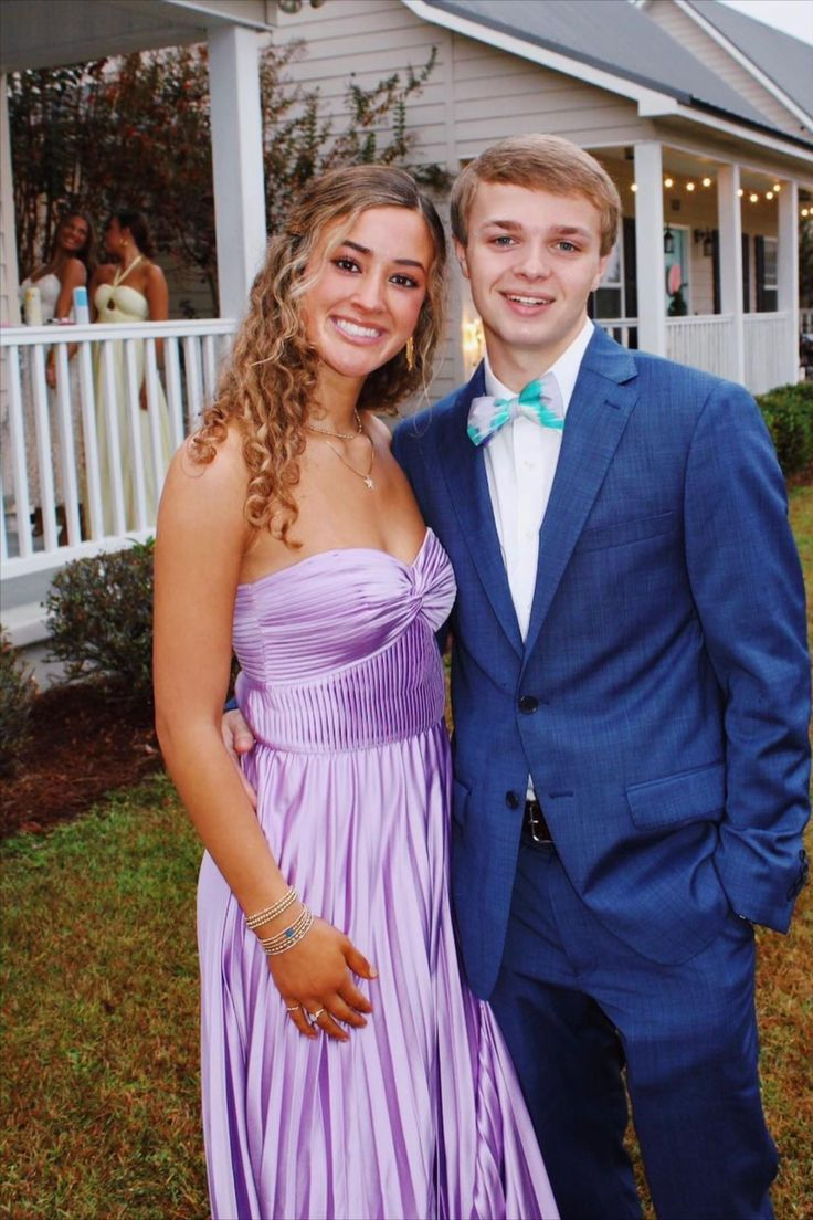 Elegant Light Purple A-Line Pleated Long Prom Dress for Wedding Guest - J5363 | Perfect for Homecoming, Evening Gala & Formal Occasions