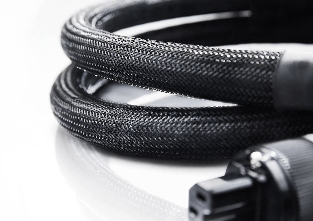 Stein Music Highline AC Power Cable - Premium Audio Power Cord for HiFi Systems, Turntables & Home Theater - Enhance Sound Quality & Reduce Noise Interference