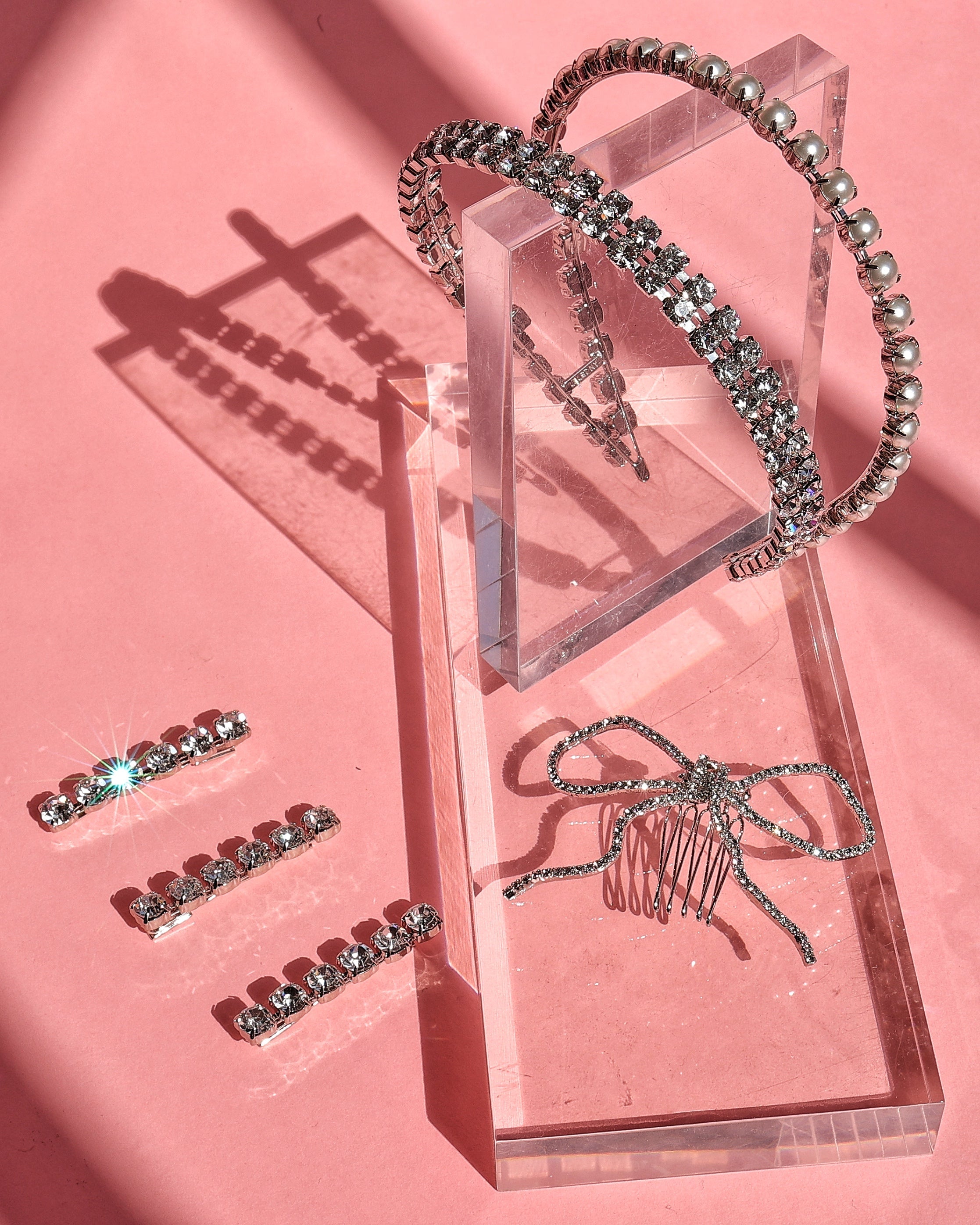 Gifted Crystal Comb - Elegant Hair Styling Tool for Women, Natural Gemstone Hairbrush for Smooth & Shiny Hair - Perfect for Daily Use, Travel, and Gifts