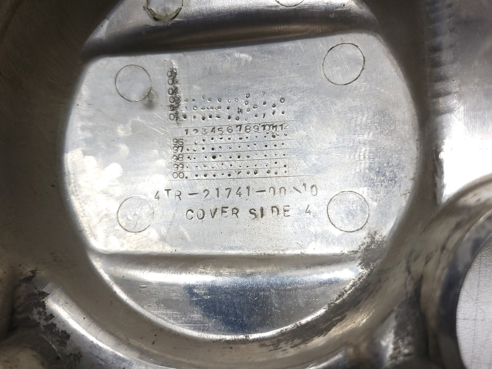 Yamaha V Star 650 XVS650 Classic Right Engine Cover OEM Replacement Part - Perfect for Motorcycle Repair & Restoration Projects