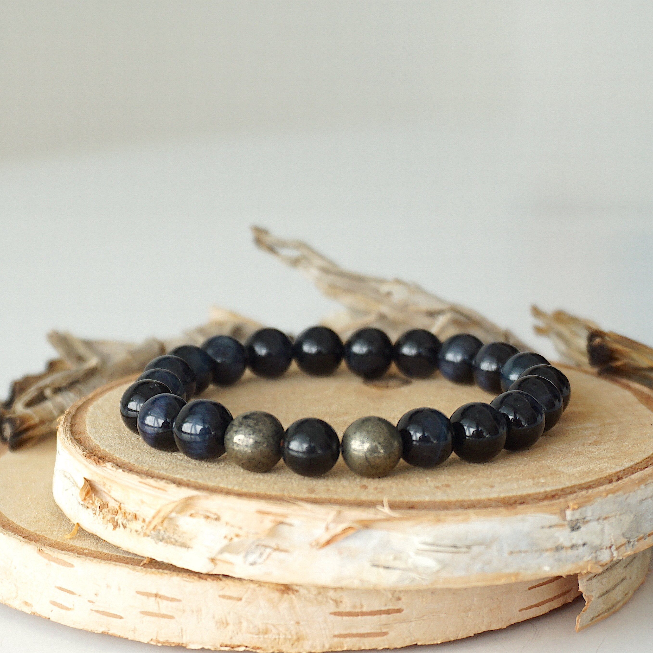 Blue Tiger’s Eye Healing Crystal Mala Bracelet for Meditation & Positive Energy – Spiritual Jewelry for Yoga, Chakra Balancing & Stress Relief