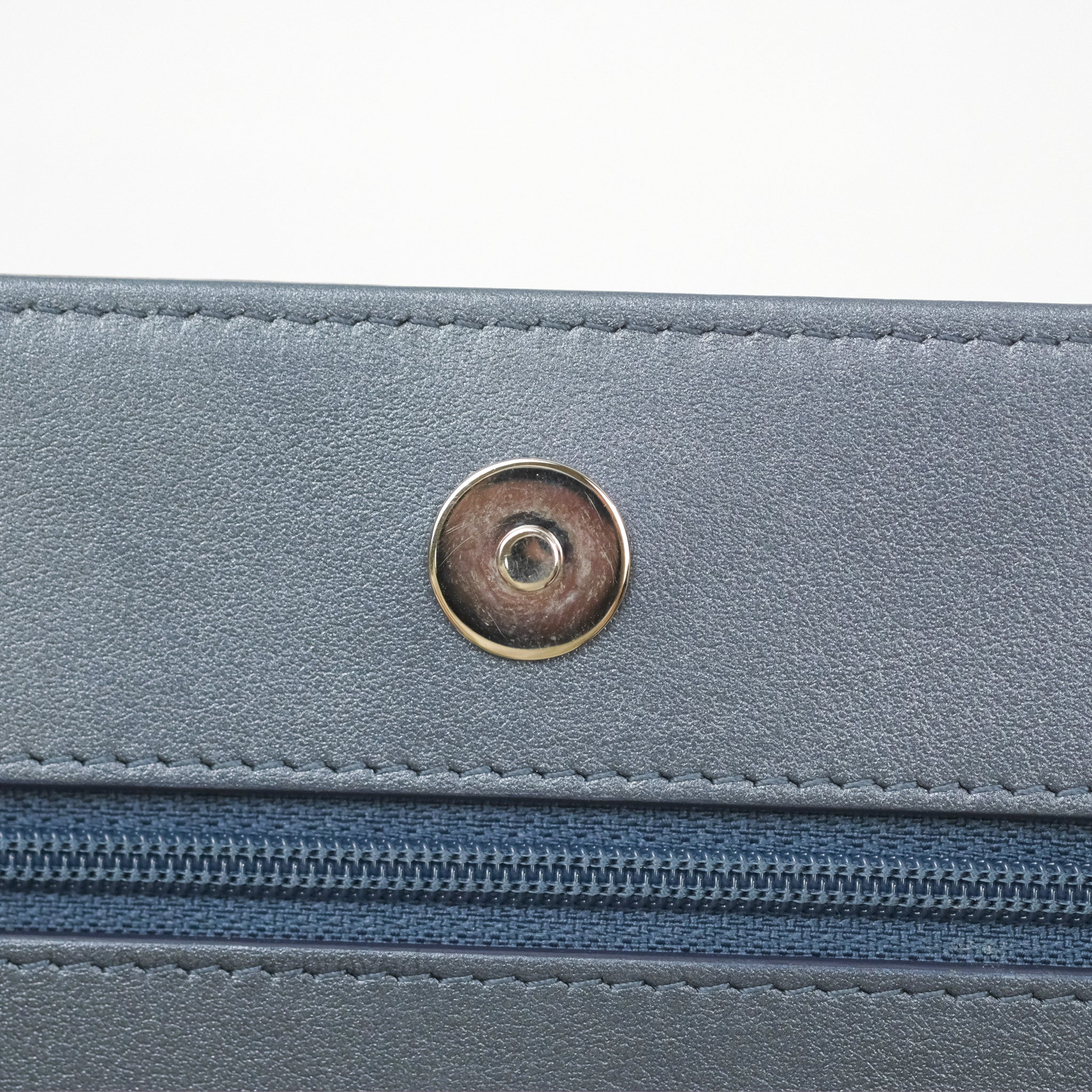 Chanel Camellia Wallet on Chain WOC Iridescent Navy Calfskin Silver Hardware - Stylish Crossbody Bag for Women, Perfect for Evening Events & Daily Use