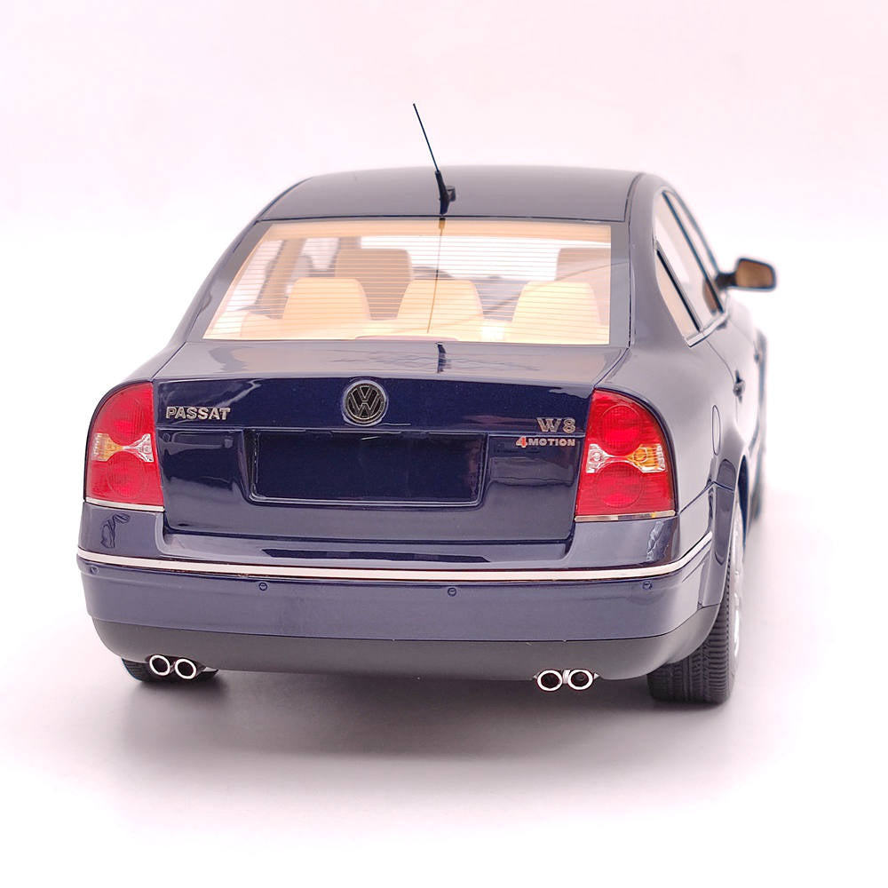 1/18 Scale Volkswagen VW Passat W8 2001 Blue Resin Model Car - DNA Collectibles DNA000029 - Perfect for Car Enthusiasts, Collectors, and Gift Giving