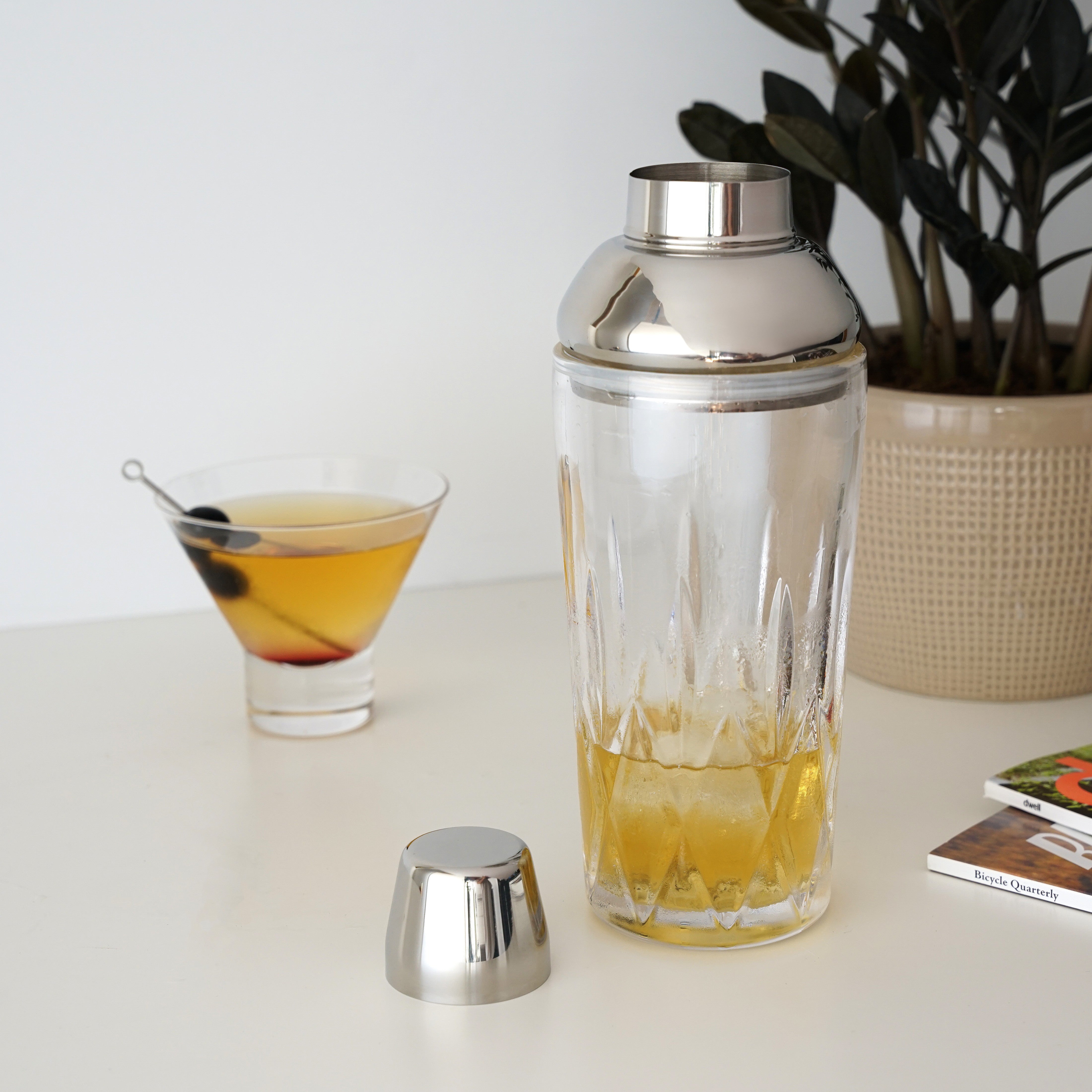 Premium Admiral Crystal Cocktail Shaker Set - 24oz Stainless Steel Bar Mixing Tool for Martini, Margarita & Whiskey Sour - Perfect for Home Bars, Parties & Professional Bartenders