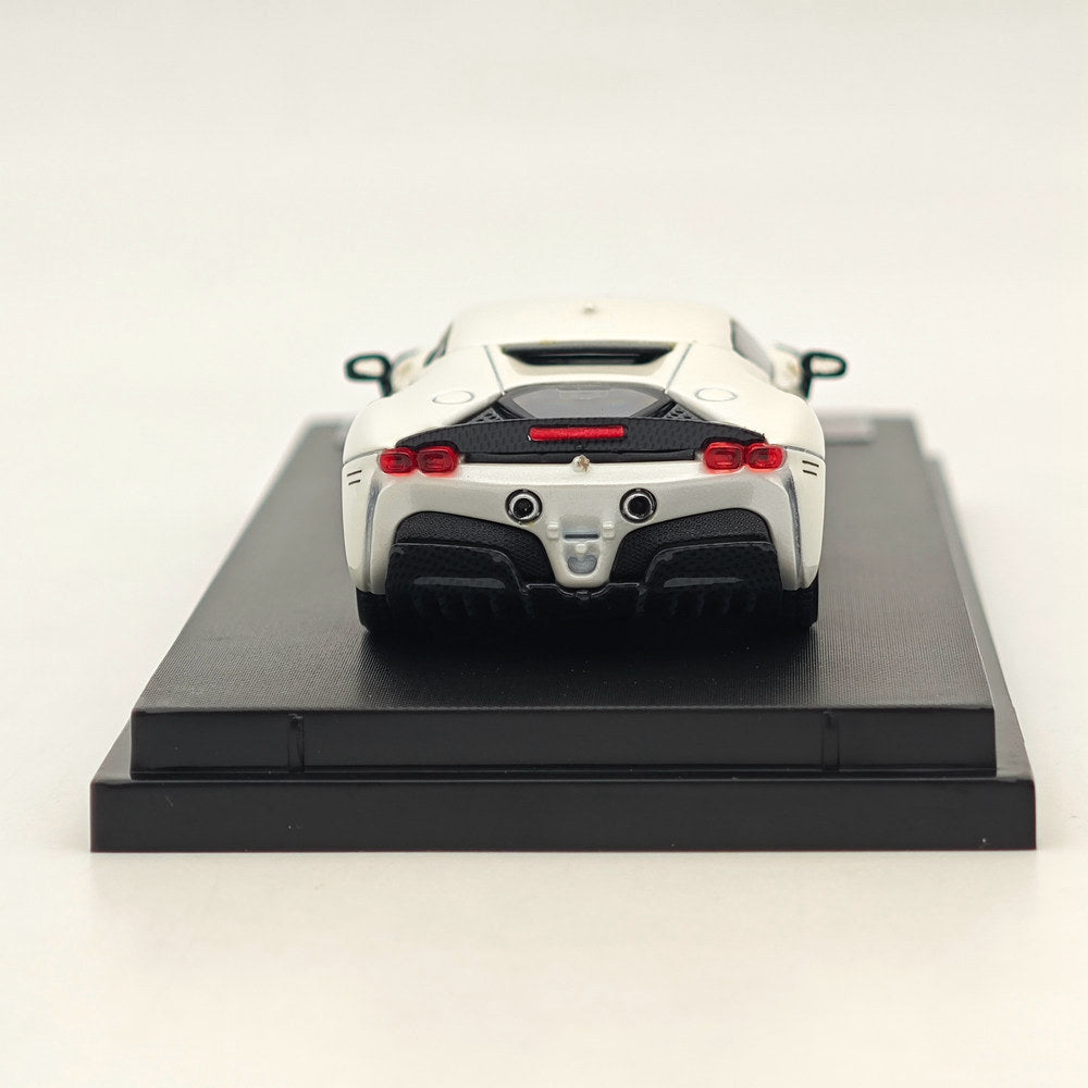 Novitec Ferrari SF90 1:64 Scale Diecast Model Car - White - Collectible Toy for Display, Gifts & Racing Enthusiasts