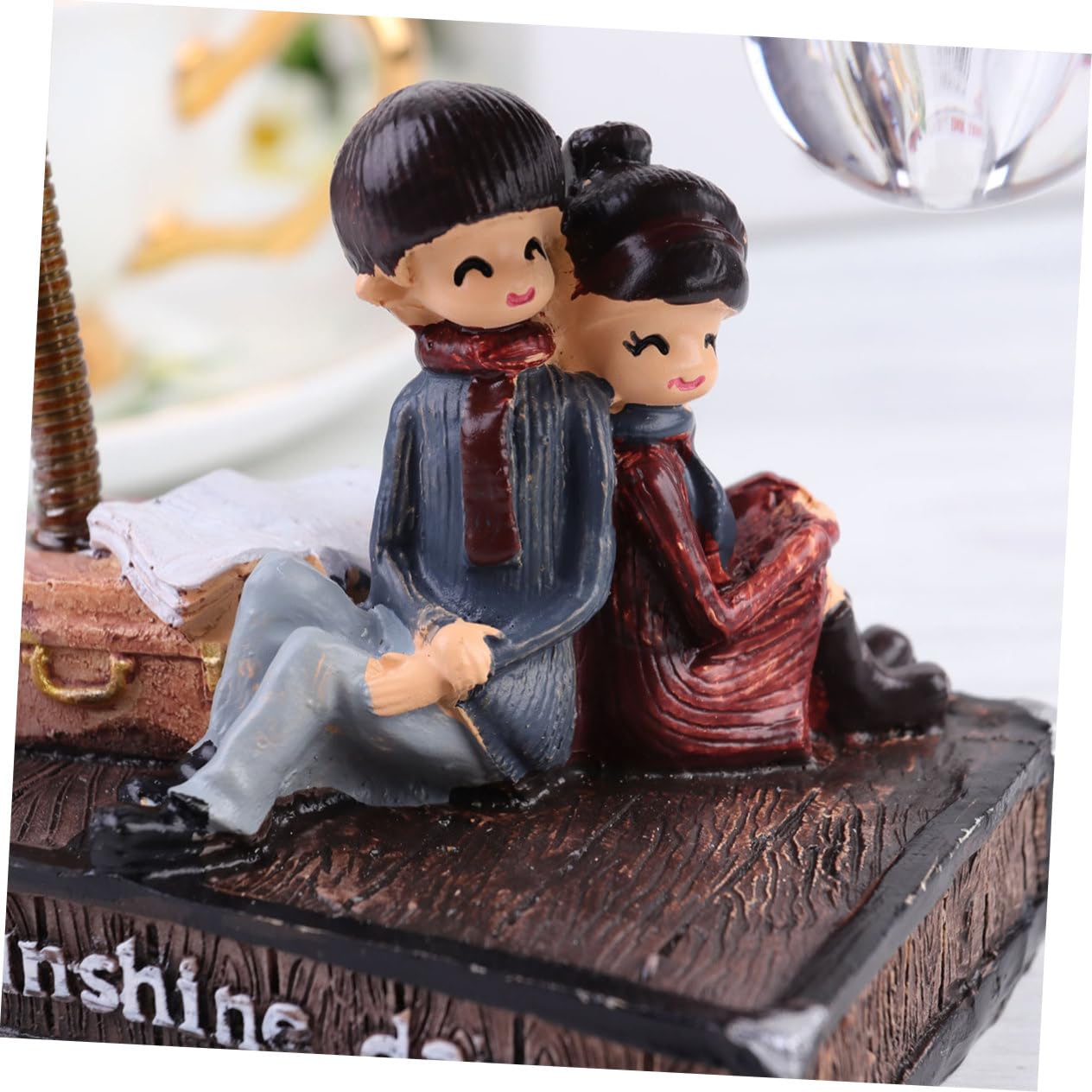 WHAMVOX Romantic Couple Night Light - Handmade Resin Art Lamp for Bedroom, Living Room, Study - Perfect Anniversary Gift for Her, Wedding Decor & Valentine's Day Present - Creates Cozy Ambiance for Date Nights & Relaxation