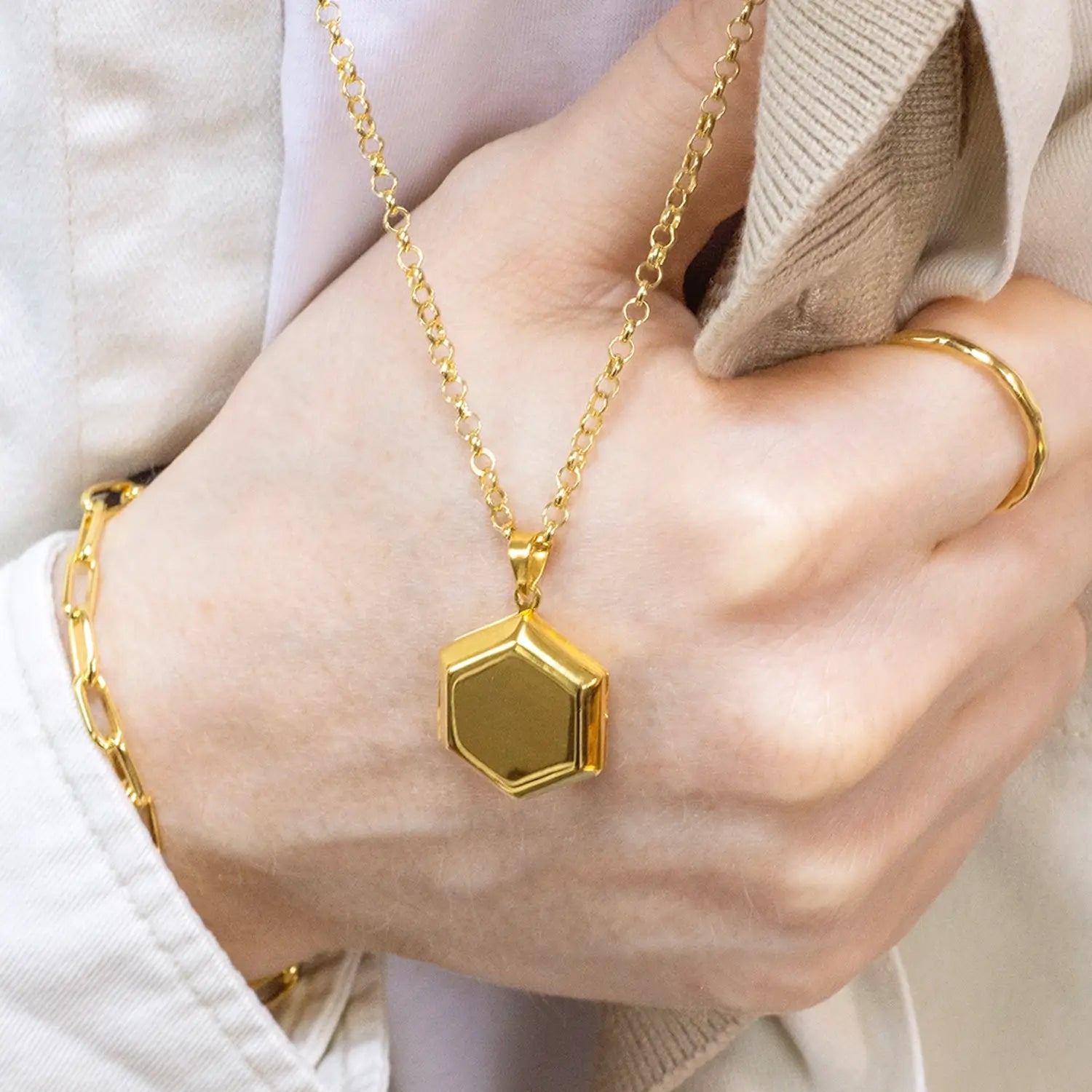 Hexagon Locket Necklace for Men - 18K Gold Plated Pendant with Photo Insert - Perfect Gift for Anniversary, Valentine's Day & Special Occasions