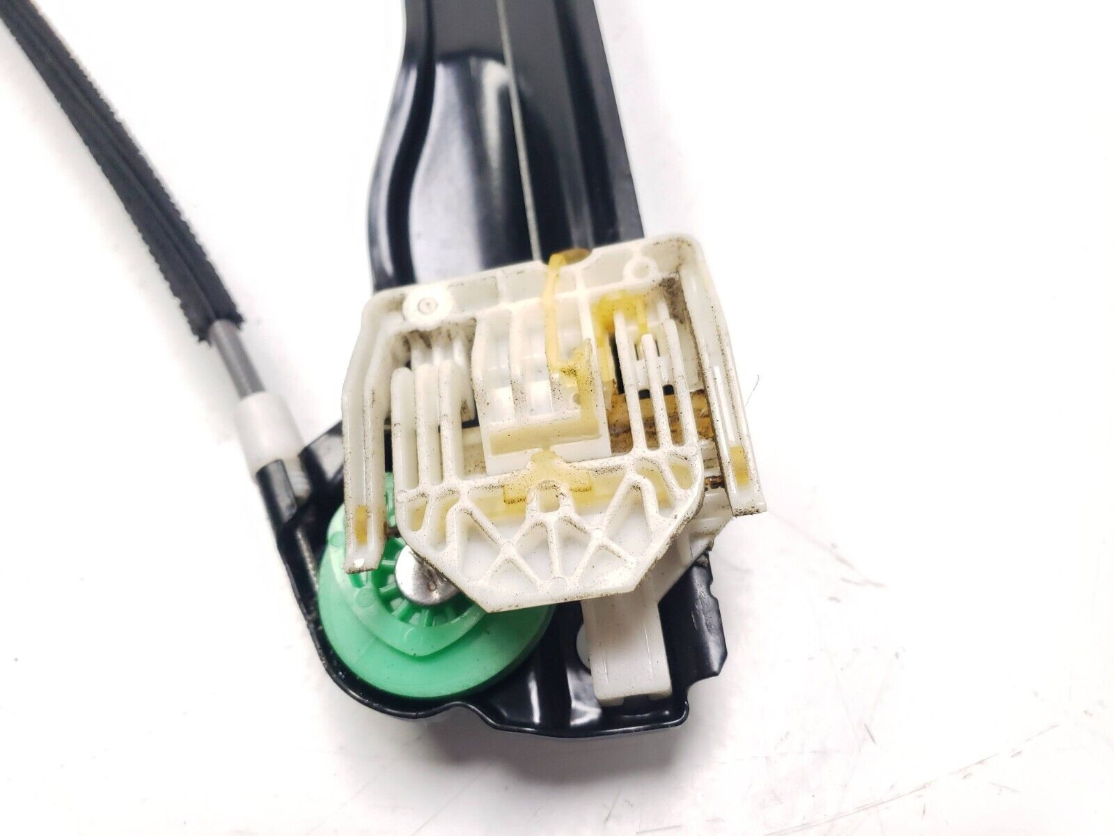 BMW E90 328i 330i 335i Front Passenger Side Window Regulator & Motor OEM Replacement - Perfect for Window Repair & Smooth Operation (2006-2011 Models)