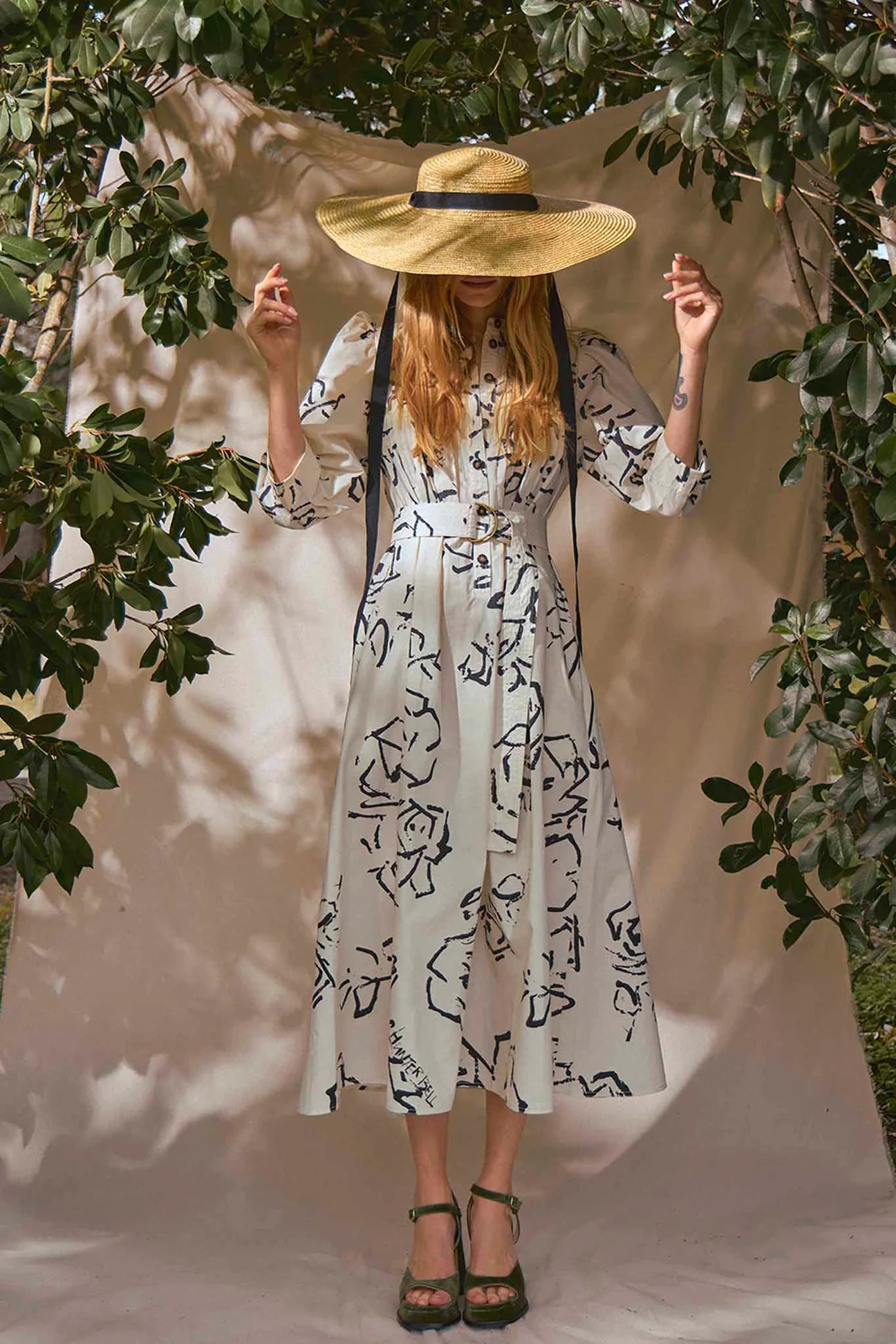 Hunter Bell Lyle Dress - Elegant Black & Amaryllis Floral Print Women's Midi Dress for Wedding Guest, Cocktail Party & Special Occasions