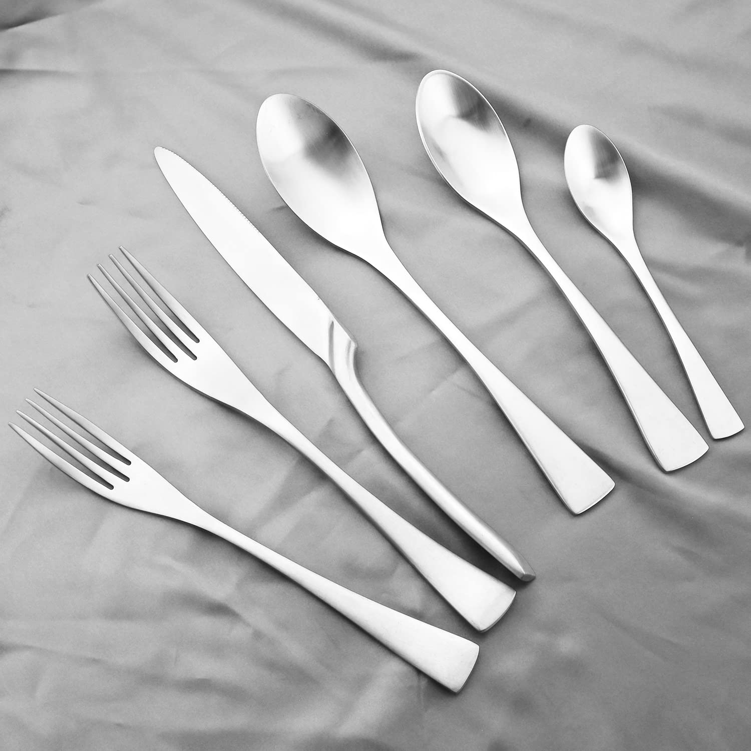 Premium 24-Piece Stainless Steel Silverware Set - Gugrida 304 Heavy Duty Flatware Cutlery for 4 People | Matte Finish Knives, Forks & Spoons | Dishwasher Safe | Perfect for Dinner Parties, Restaurants & Everyday Dining