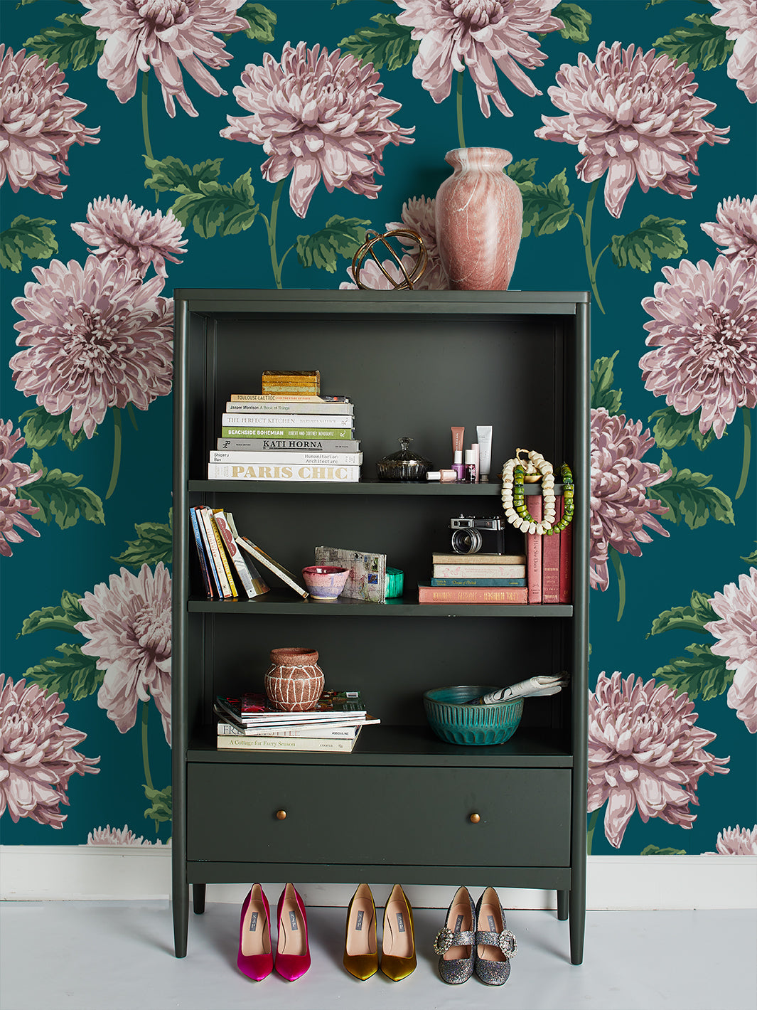Sarah Jessica Parker 'Mums for Marion' Peacock Wallpaper - Elegant Floral Peel & Stick Wallpaper for Living Room, Bedroom, and Nursery Decor