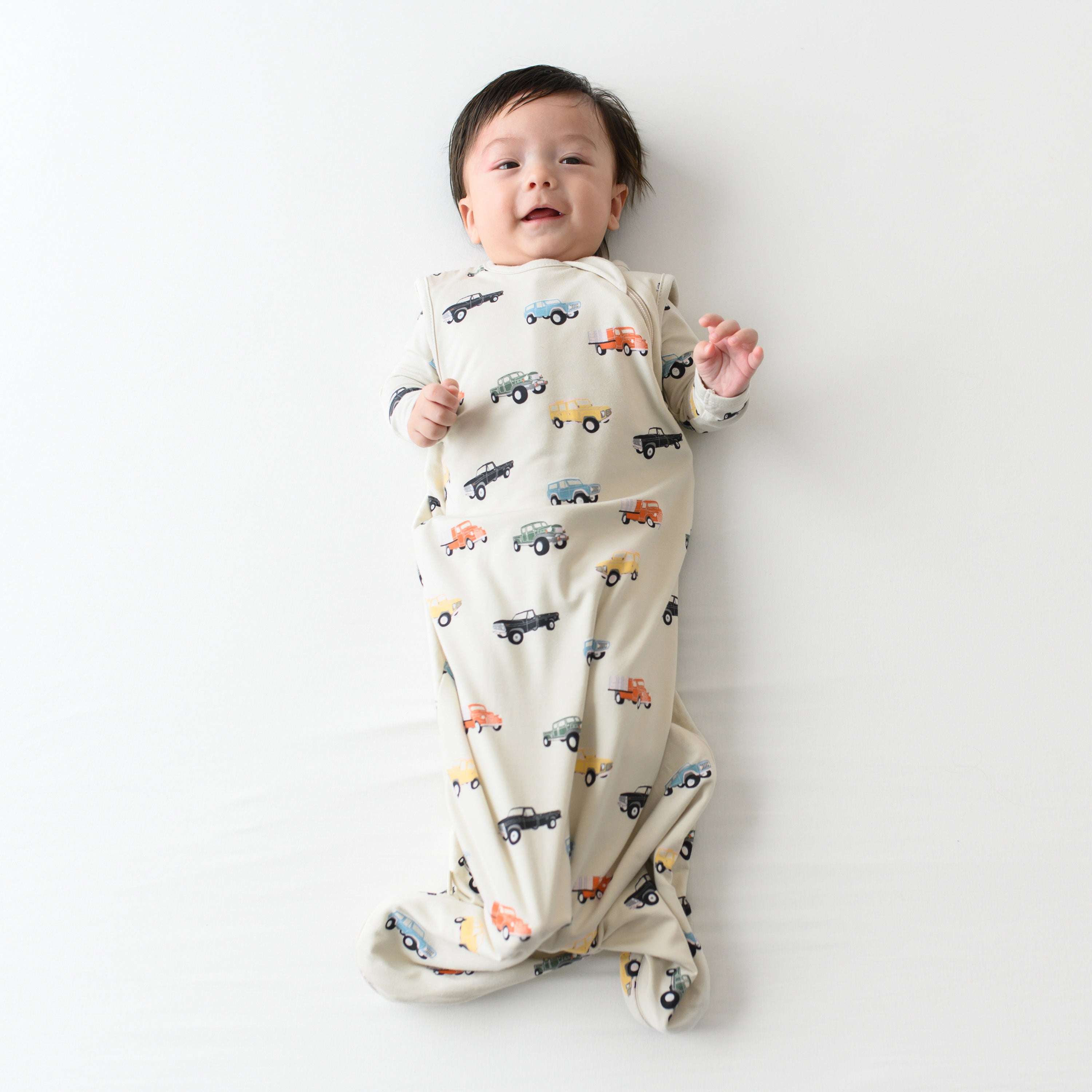 Vintage Truck Print Baby Sleep Sack - Soft & Breathable 0.5 TOG Sleeping Bag for Infants & Toddlers - Perfect for Nursery, Daycare & Travel