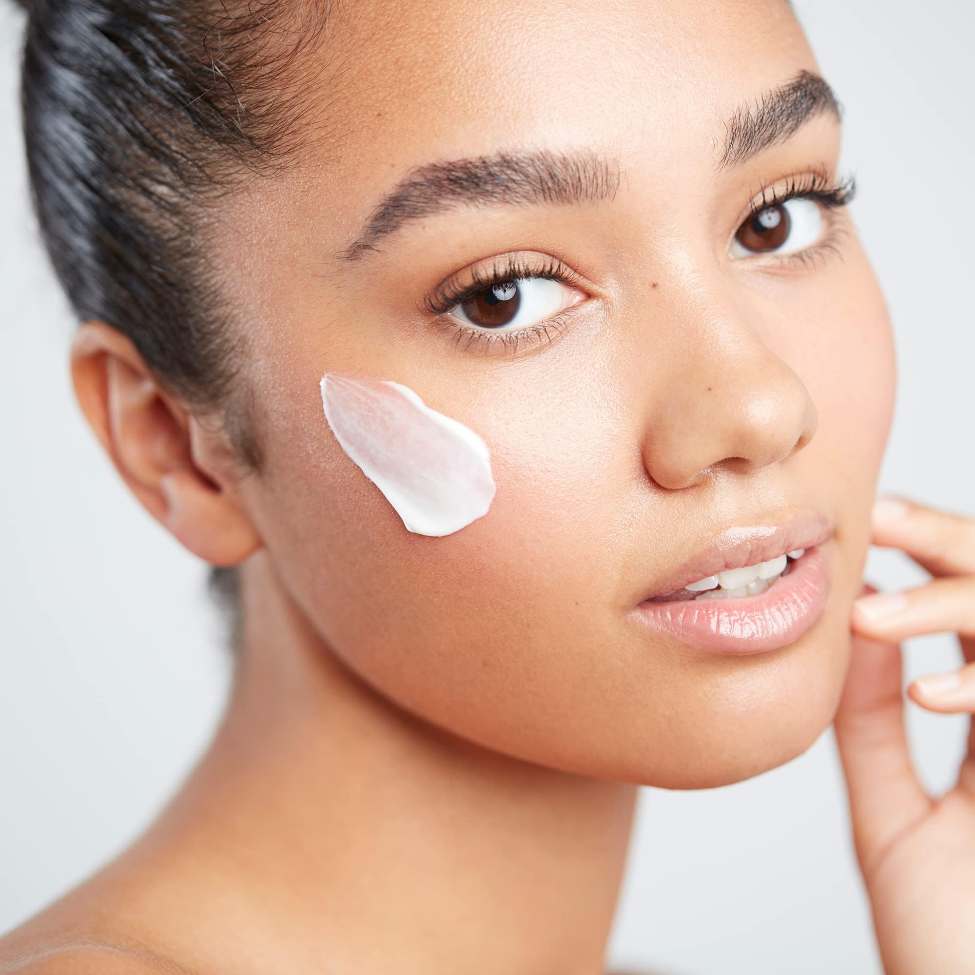 ELEMIS Dynamic Resurfacing Facial Wash - Tri-Enzyme Foaming Cleanser for Purifying, Exfoliating & Revitalizing Skin | Gentle Enzyme Gel Face Wash for Daily Use & Deep Cleansing | Perfect for Morning & Night Skincare Routine