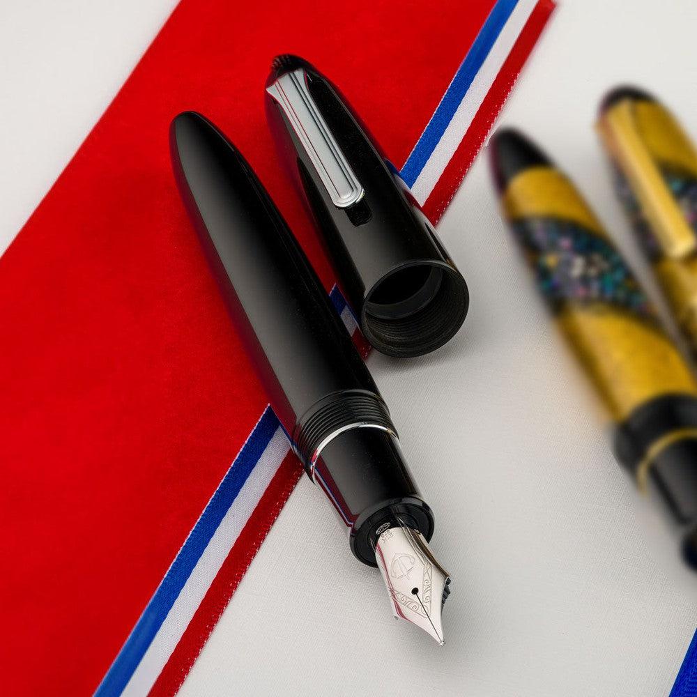 Sailor King of Pen (KOP) Fountain Pen - Premium Ebonite Body with Silver Accents for Luxury Writing & Calligraphy - Perfect for Gifts, Collectors & Office Use