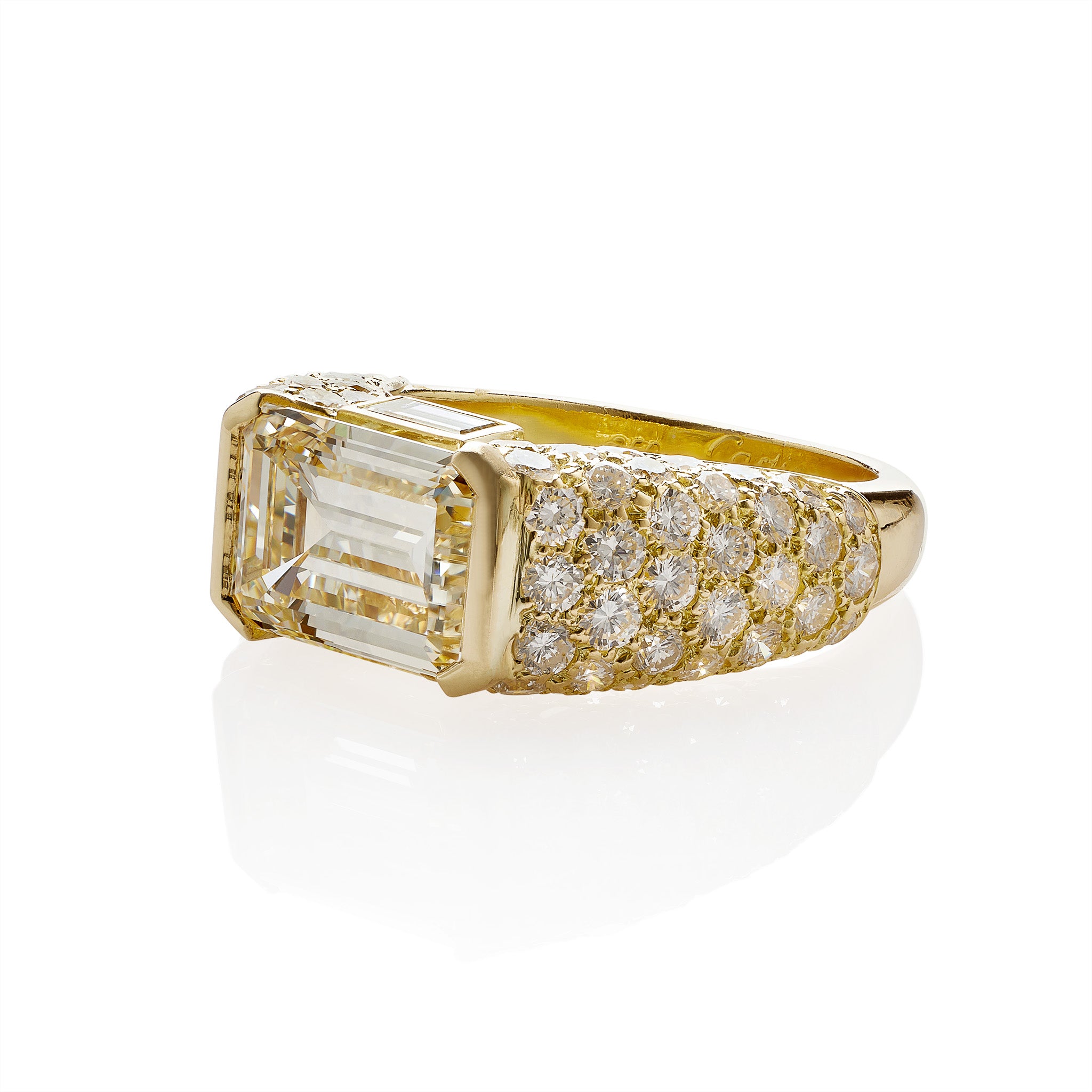 Cartier Paris Emerald Cut Diamond Ring – Luxury Engagement & Wedding Band for Women, Perfect for Proposals, Anniversaries & Special Occasions