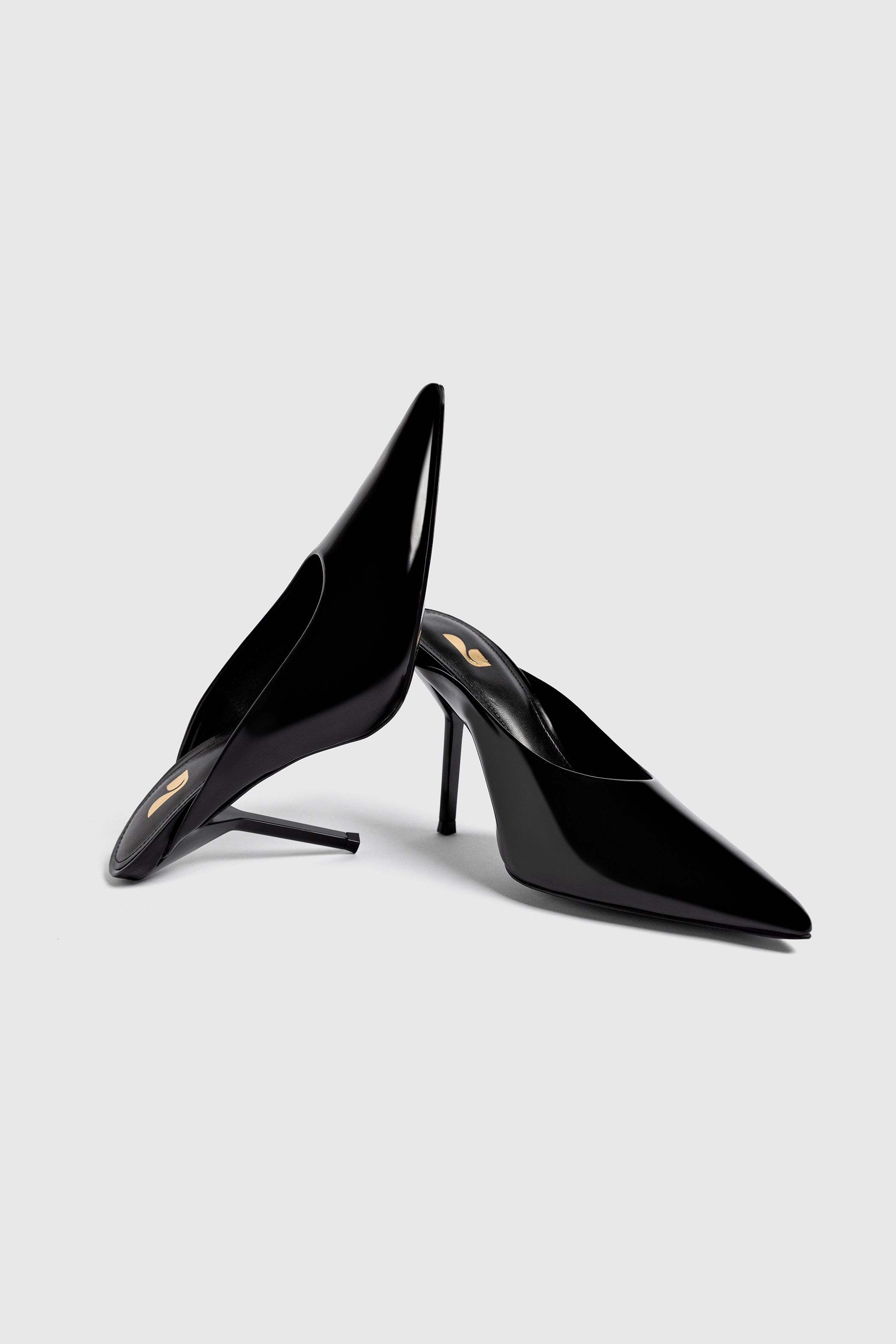Lova Mule Slippers - Black Patent Leather Women's Shoes for Comfort & Style - Perfect for Home, Office & Casual Wear