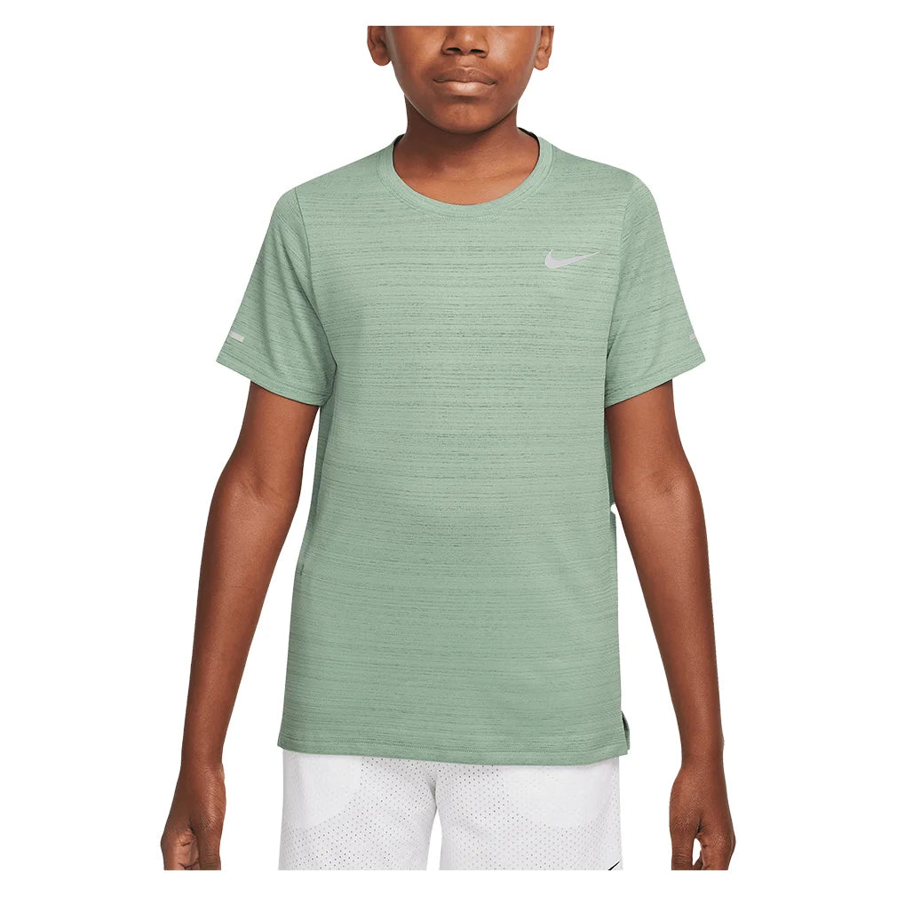 Boys' Dri-FIT Short Sleeve Running Shirt - Breathable Quick-Dry Athletic Top for Kids' Sports & Summer Workouts