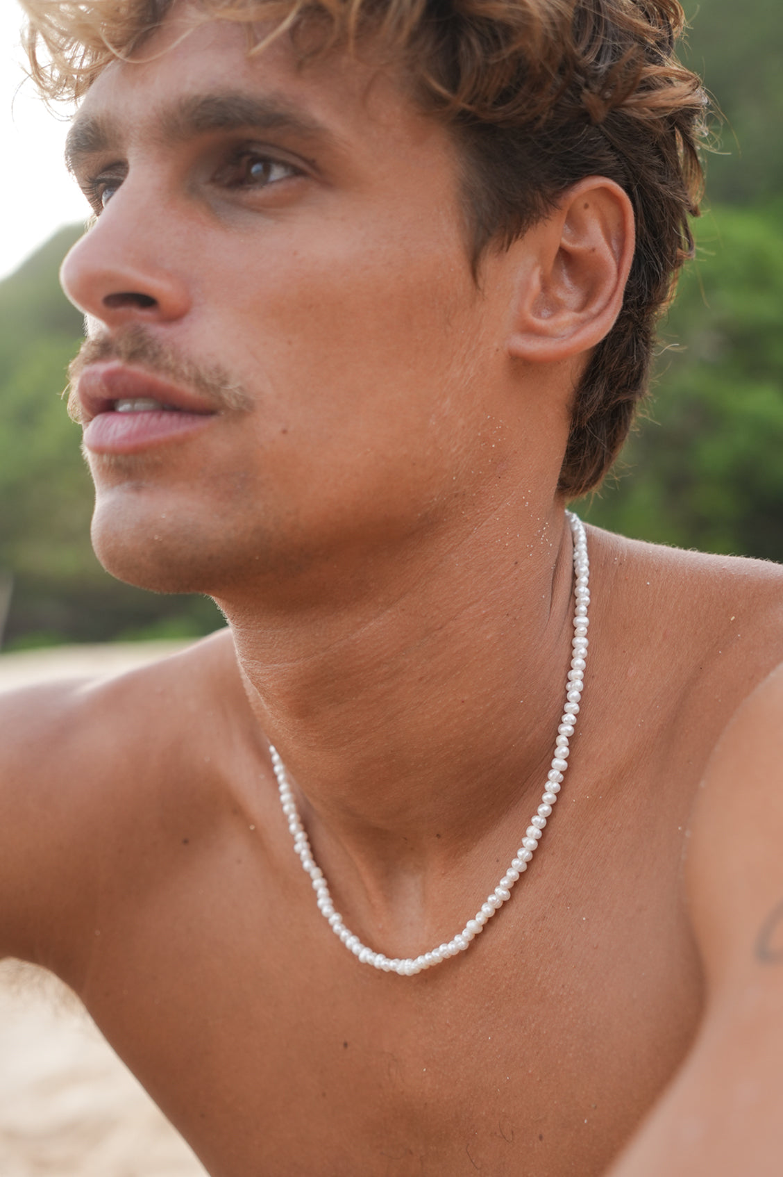 Luxury Men's Pearl Necklace - 18K Gold Plated Freshwater Cultured Pearls for Formal & Casual Wear - Perfect for Weddings, Parties & Gifts
