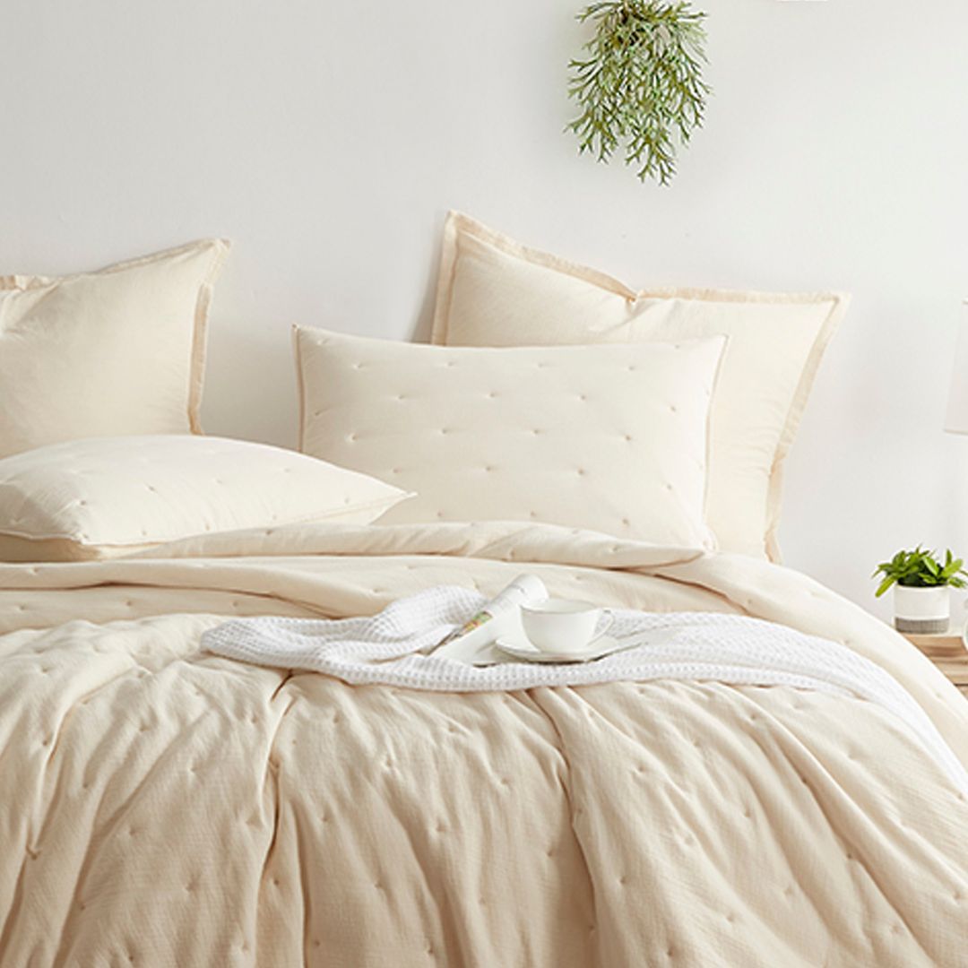 Premium Leno Quilt Set - Soft & Breathable Bedding Comforter for All Seasons | Perfect for Master Bedroom, Guest Room & Dorm Decor