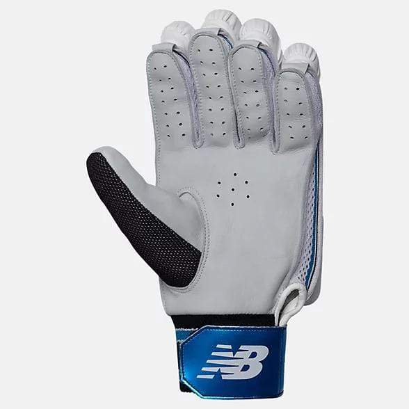 New Balance DC 680 Junior Cricket Batting Gloves - Right Hand (RH) - Youth Cricket Equipment for Practice & Matches - Perfect for Junior Players & Training Sessions