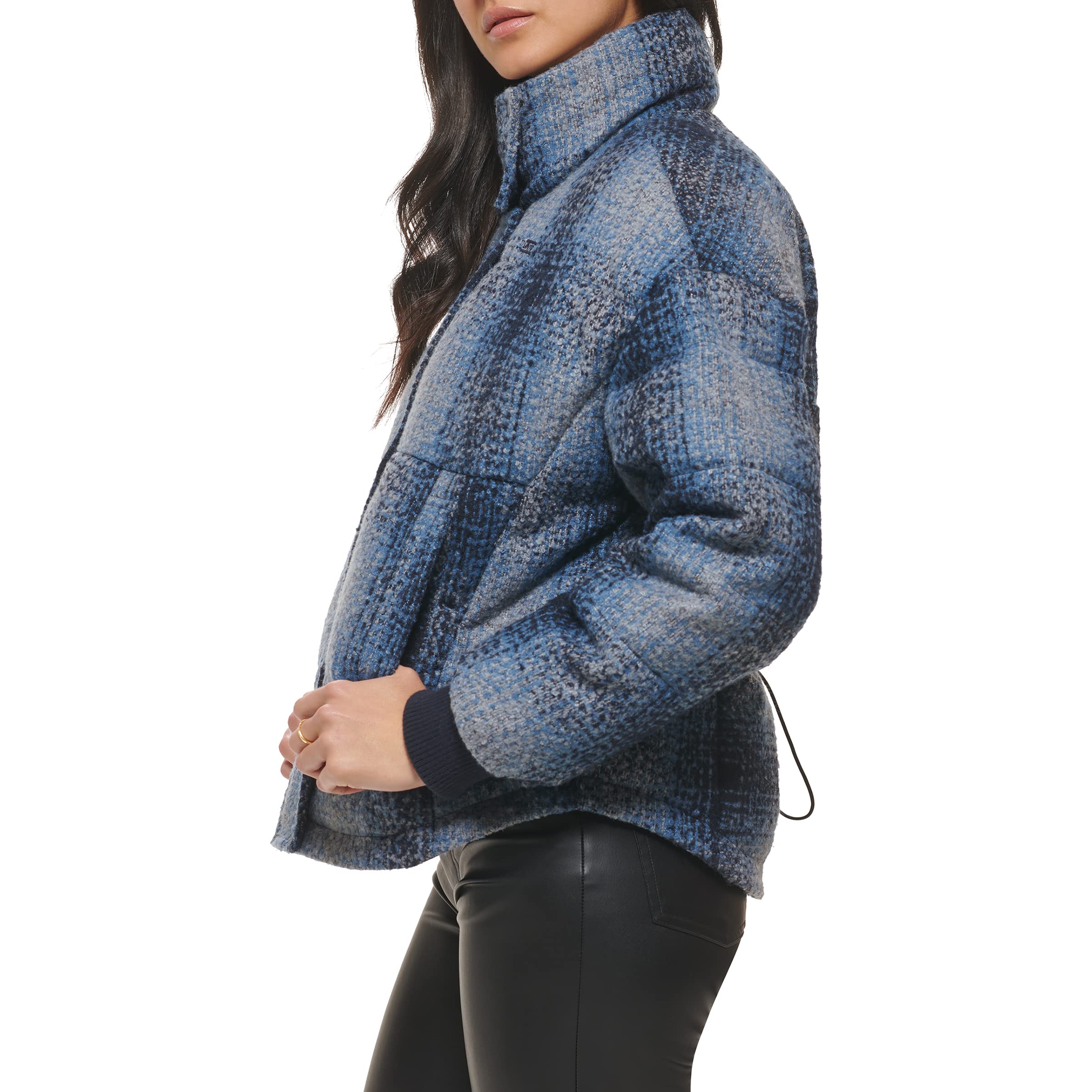 Levi's Women's Cinch Waist Puffer Jacket - Warm Winter Coat with Adjustable Belt, Lightweight Quilted Down Jacket for Outdoor Activities & Casual Wear