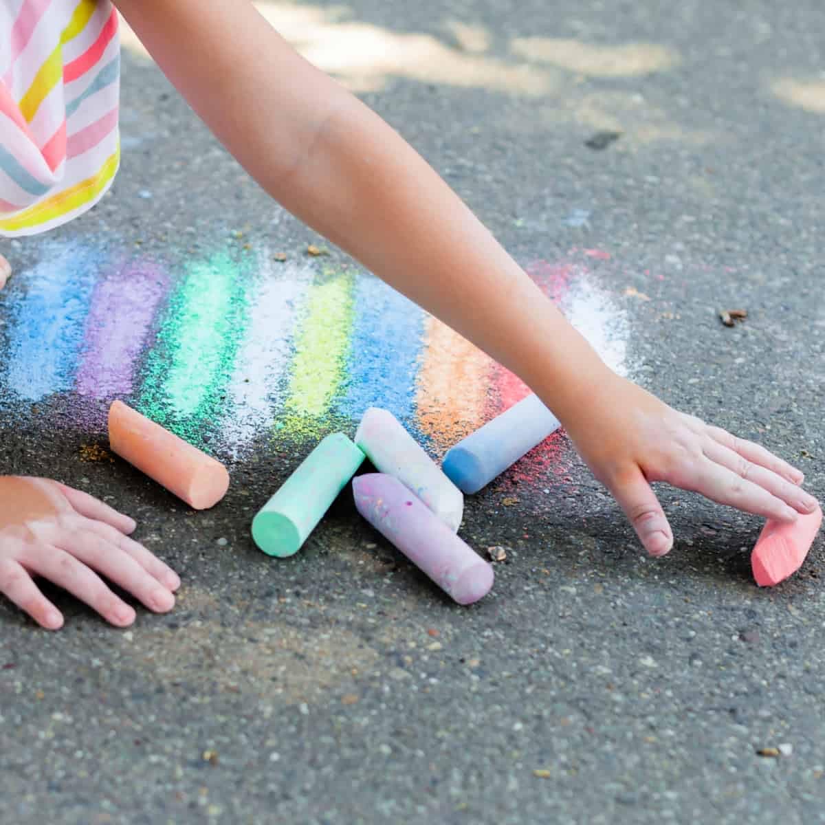 72-Piece Washable Sidewalk Chalk Set for Kids - Vibrant Multicolor Outdoor Chalk for Driveway Art, Playground Fun & Chalkboard Drawing - Non-Toxic & Easy Cleanup (Ages 3+)