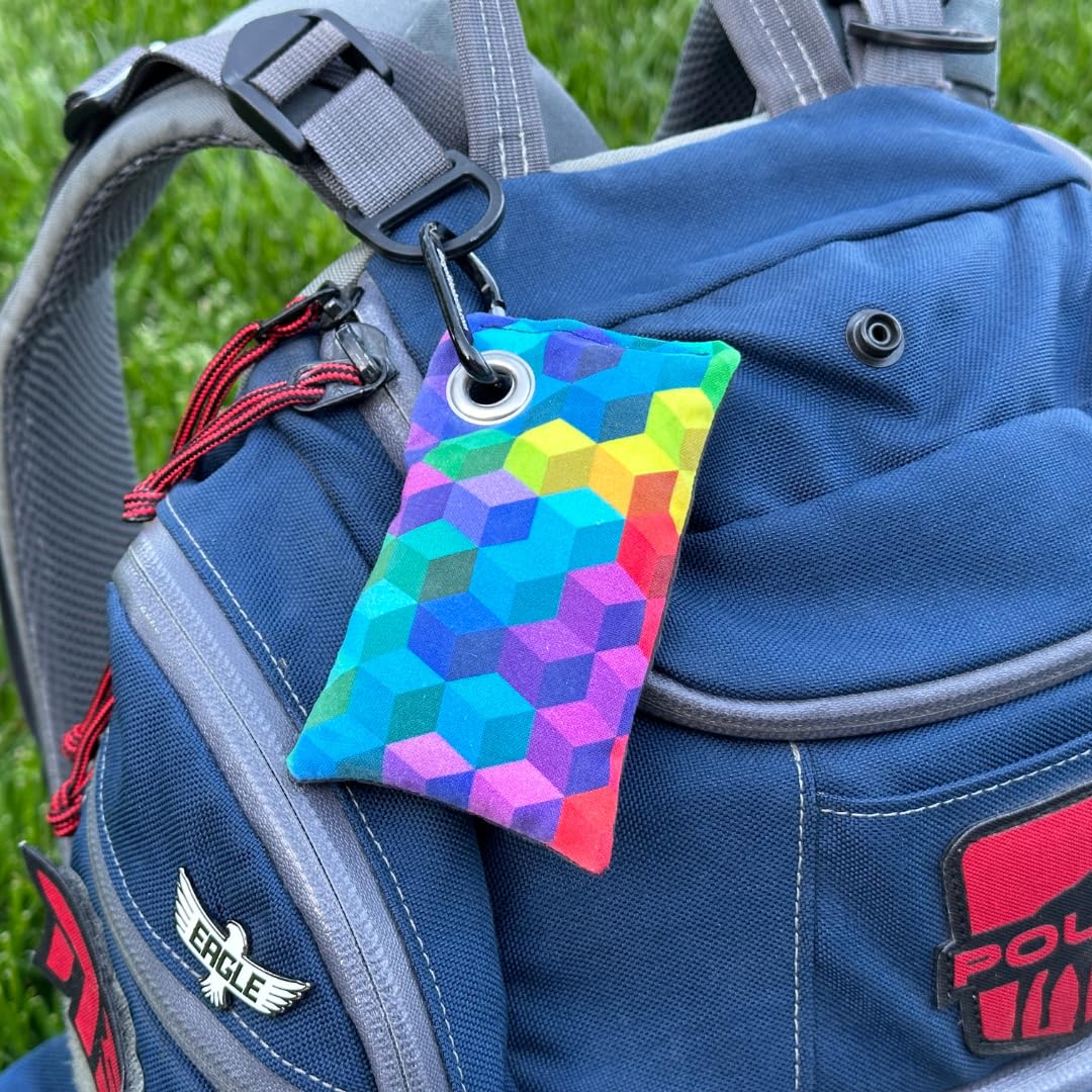 HYZER HOUND DISCS Disc Golf Chalk Bag - Moisture Absorbing Hand Grip Enhancer for Summer Play | Durable & Portable with Carabiner Clip | Essential Disc Golf Accessory for Better Throws | Perfect for Hot Weather, Tournaments & Practice Sessions