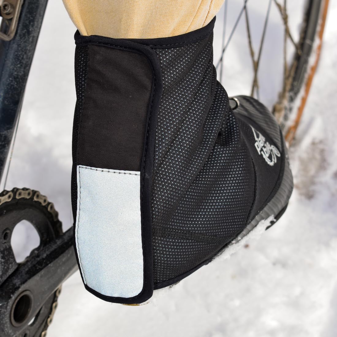Planet Bike Blitzen Waterproof Shoe Covers for Cycling - Windproof & Breathable Bike Shoe Protection for Men & Women - Perfect for Winter Riding, Commuting & Rainy Day Cycling