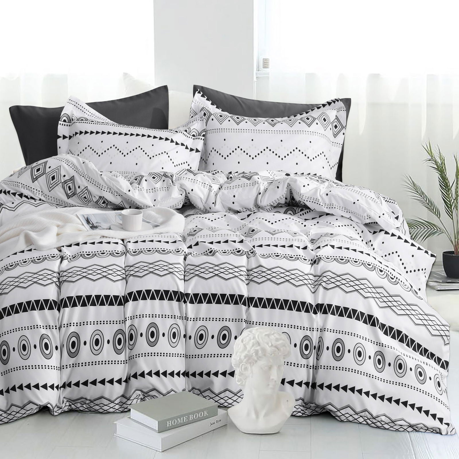NTBAY 2/3 Piece Geometric Pattern Microfiber Duvet Cover Set - Soft Bedding Set for Queen/King Size Beds - Perfect for Modern Bedroom Decor & Guest Room Styling