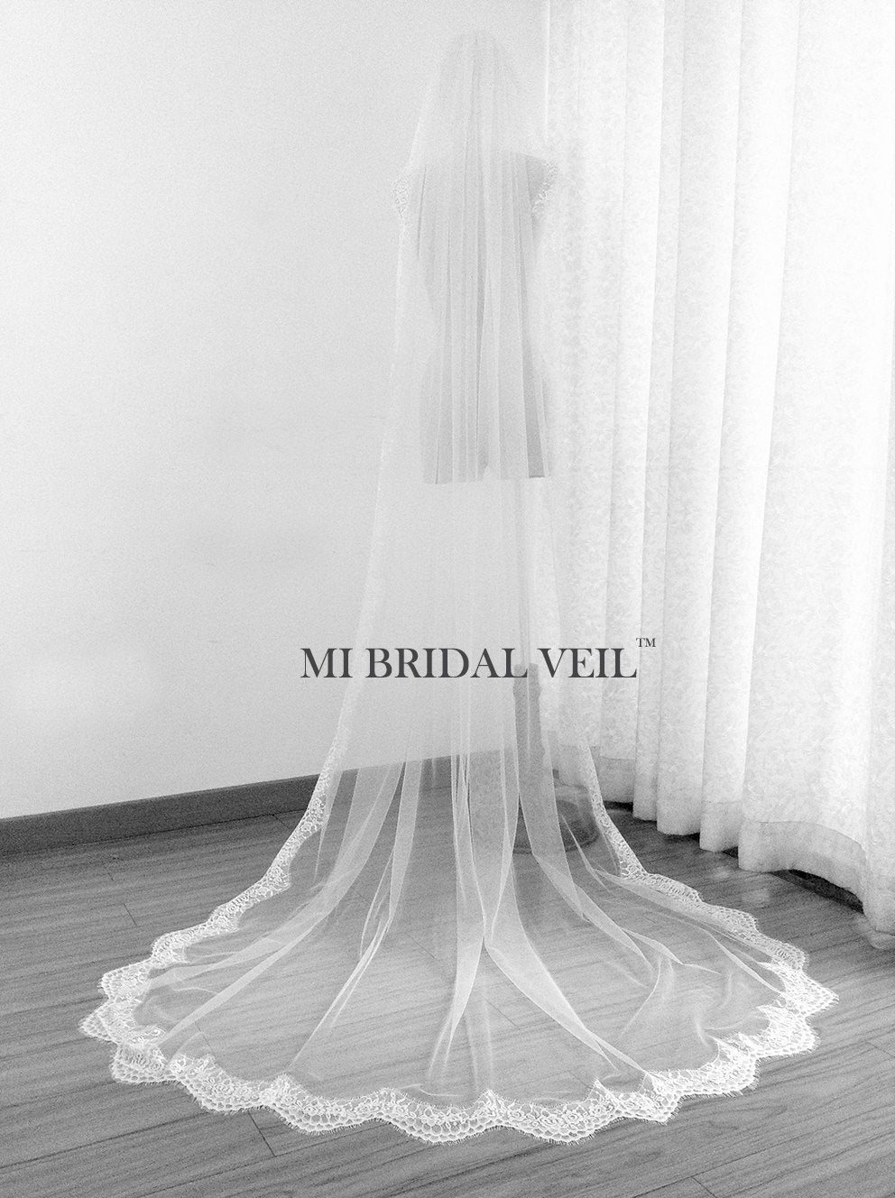Elegant Chantilly Cathedral Lace Wedding Veil with Eyelash Trim - Perfect for Bridal Gowns, Church Weddings & Formal Ceremonies