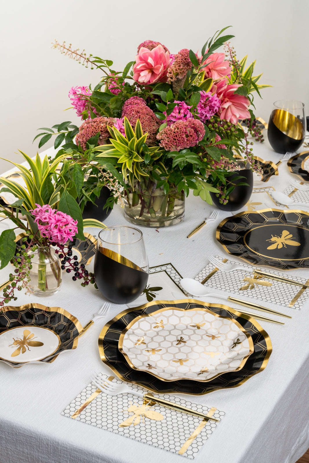 Premium Honeybee Themed Table Decor Set - Elegant Dining & Party Centerpiece for Weddings, Events & Home Decor