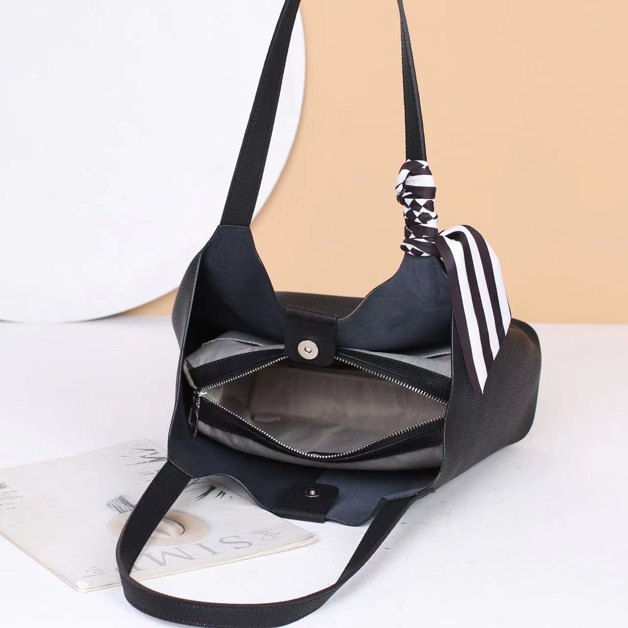 Effortless Everyday Carryall Tote Bag - Stylish & Spacious for Work, Travel & Shopping | Perfect for Office, Gym & Weekend Outings