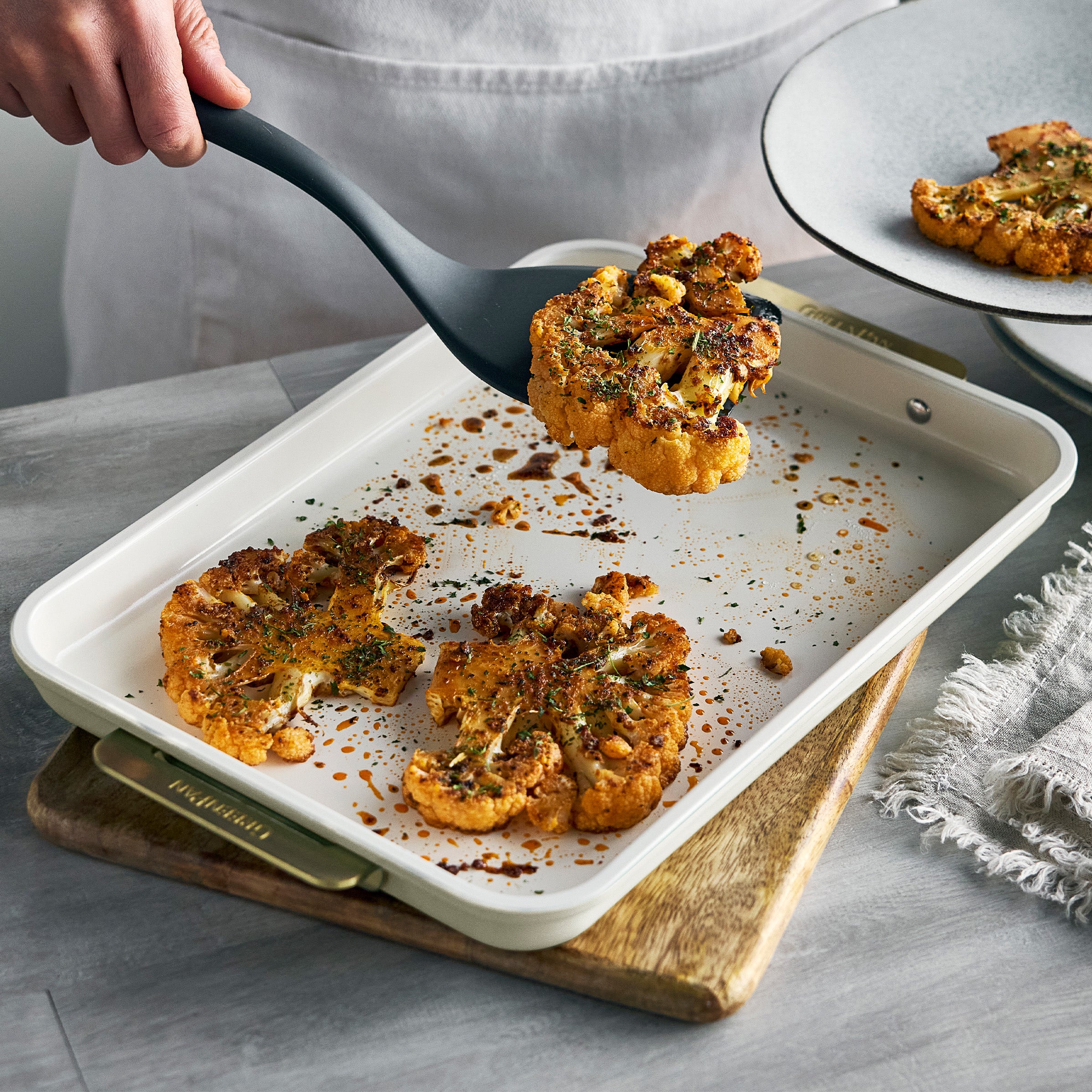 Premium Non-Stick Reserve Bakeware 7-Piece Set - Cream Color | Oven Safe Baking Pans for Cakes, Cookies, Bread & More | Perfect for Home Bakers & Professional Chefs