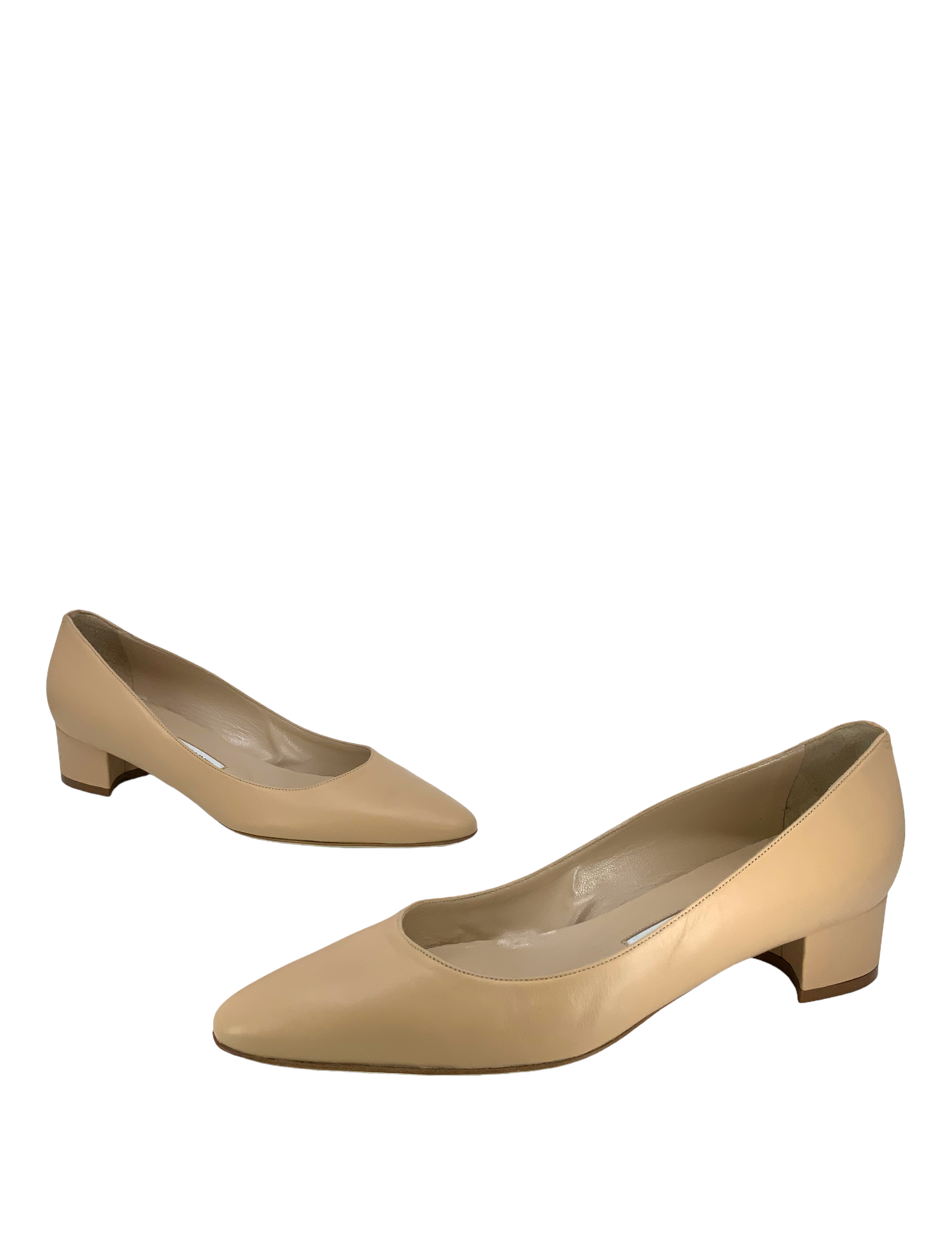 Manolo Blahnik Listony Leather Low Heel Pumps Women's Size 8.5 US - Comfortable Office Shoes for Professional Women & Evening Events