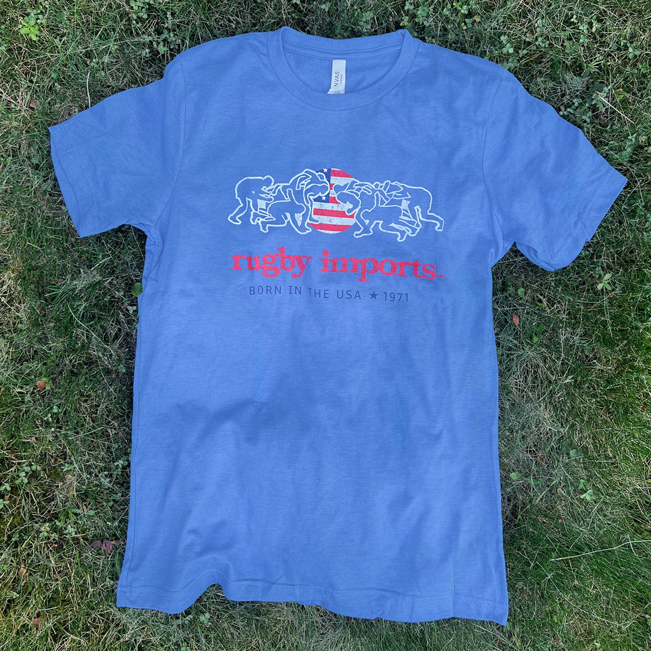 Born in the USA Scrum T-Shirt - Patriotic American Flag Graphic Tee for Men & Women - Perfect for Rugby Fans, Sports Enthusiasts and Casual Wear