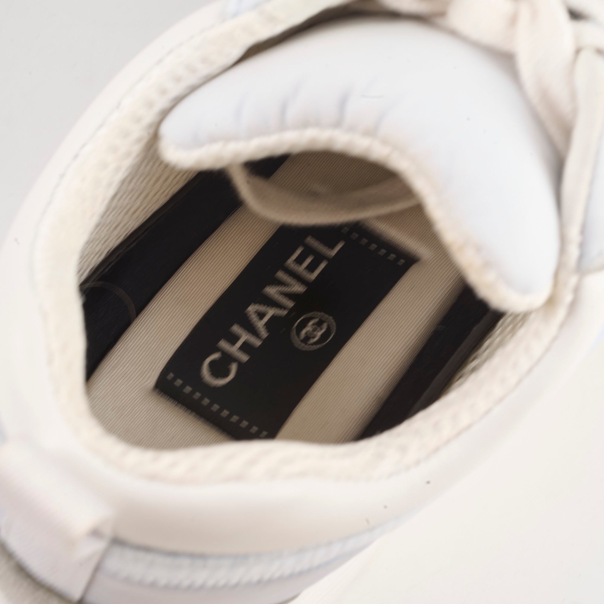 Authentic Chanel White Leather Sneakers Women's Size 37.5 (US 7) - Luxury Fashion Shoes for Casual Wear & Street Style