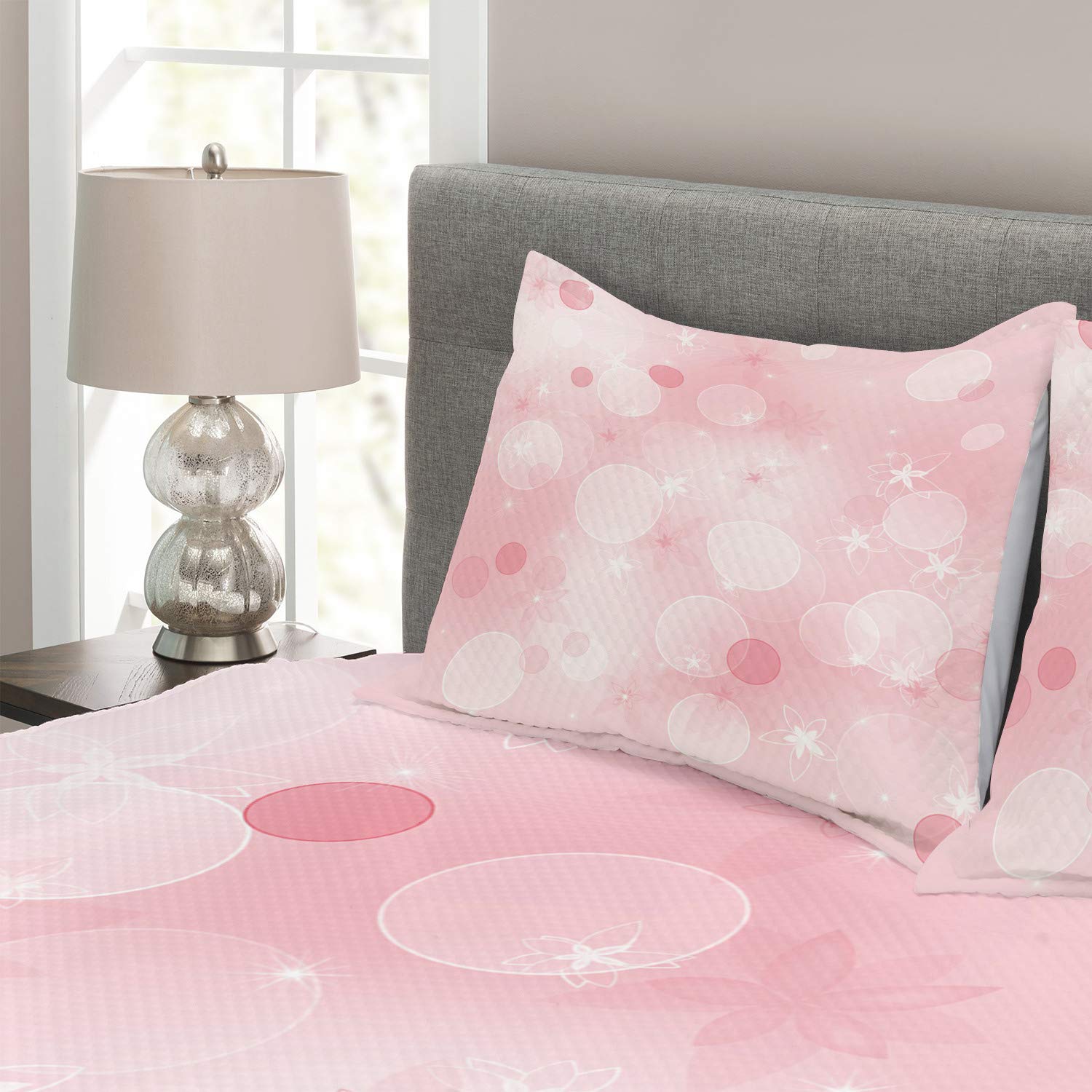 Ambesonne King Size Pale Pink Floral Bedspread Set with Bubbles Design - 3 Piece Bedding Coverlet & 2 Pillow Shams for Romantic Bedroom Decor | Perfect for Master Bedrooms, Guest Rooms & Cozy Home Styling