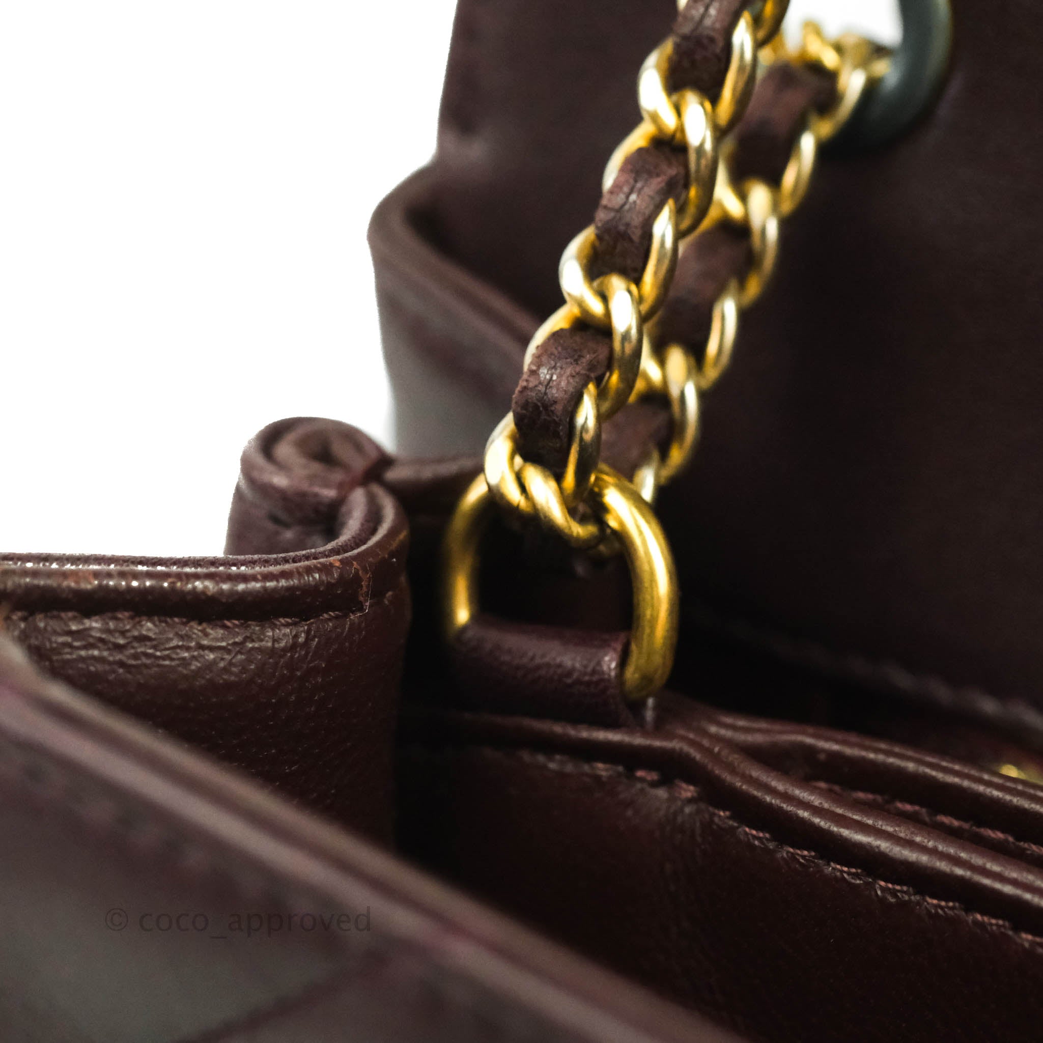 Chanel CC Signature Flap Bag in Diagonal Burgundy Calfskin with Aged Gold Hardware - Luxury Crossbody Purse for Women, Perfect for Date Night & Special Occasions