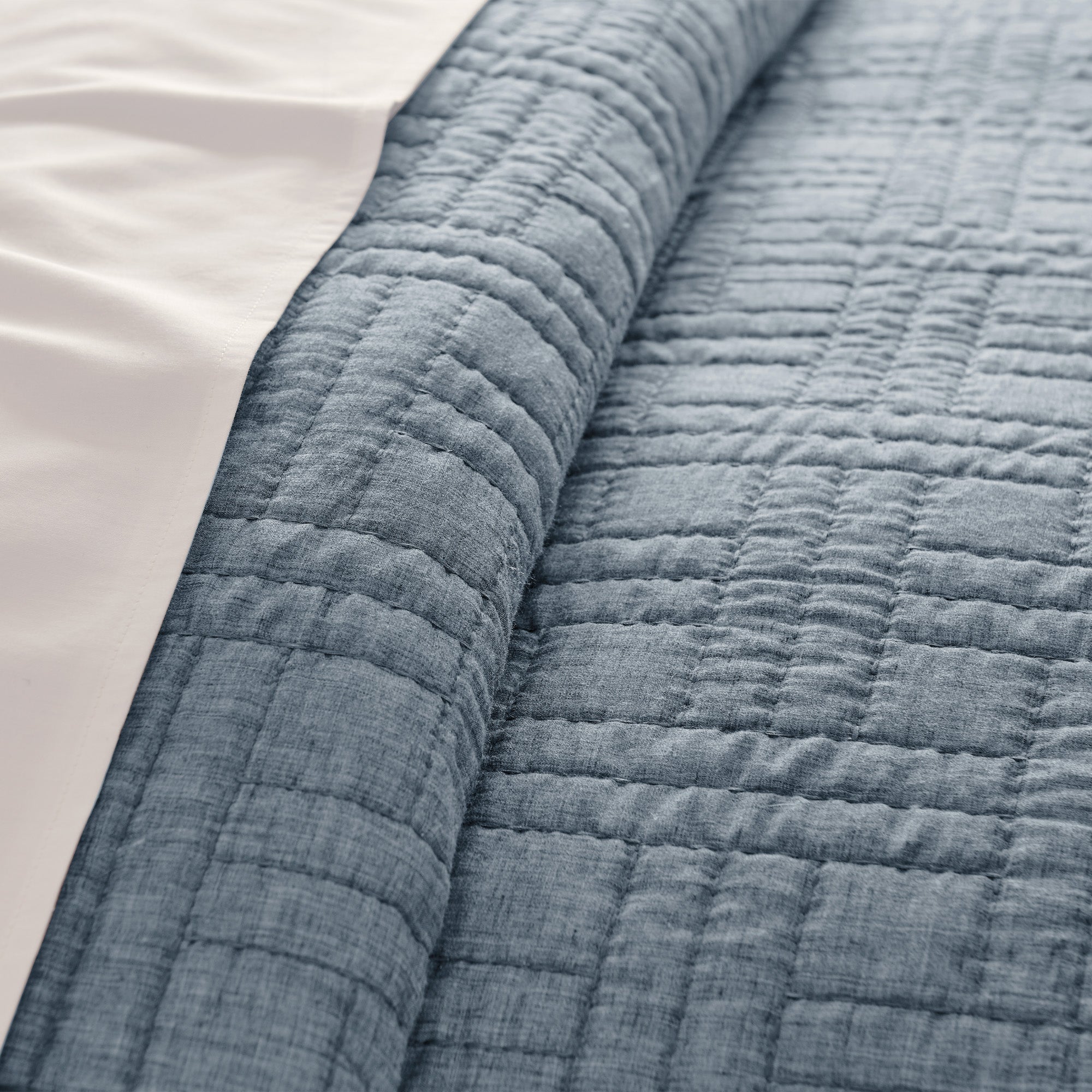 Melange Stitch Quilt Set - Soft & Breathable Bedding Collection for All Seasons | Perfect for Master Bedroom, Guest Room & Dorm Decor
